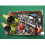 Box of various oil cans, grease guns and oil pourers Please note descriptions are not condition