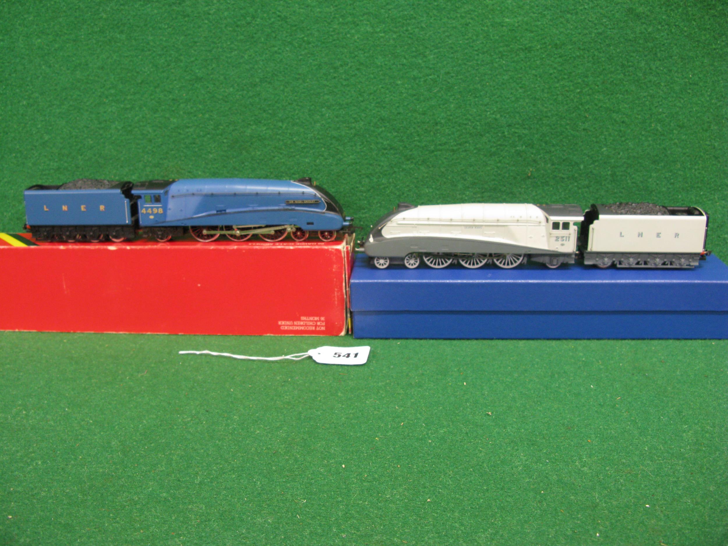 Two Hornby tender drive OO A4 Pacific's with valences to comprise: No. 4498 Sir Nigel Gresley in - Image 3 of 3