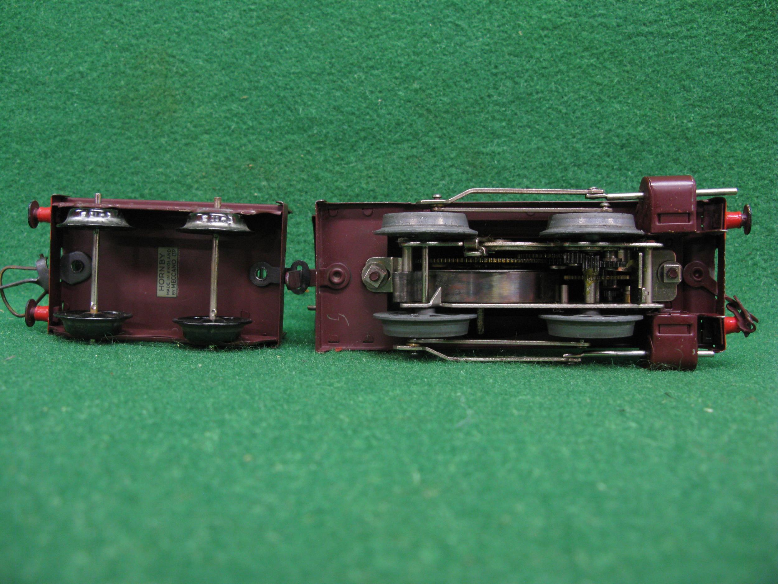 Post war boxed Hornby O gauge clockwork train set to comprise: 501 Type 0-4-0 tender locomotive - Image 6 of 6