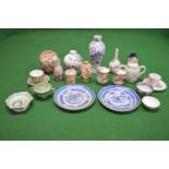 Group of Oriental ceramics to include: a pair of plates decorated with buildings, blue and white
