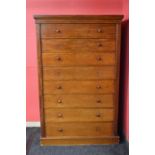 Victorian mahogany Wellington chest having moulded cornice over eight long graduated drawers with