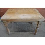 Late 20th century pine farmhouse style table on turned legs - 48" x 33.5" Please note descriptions