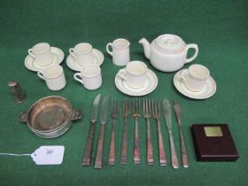 Quantity of Peninsular & Oriental Steam Navigation Company and P&O logo'd china and cutlery from