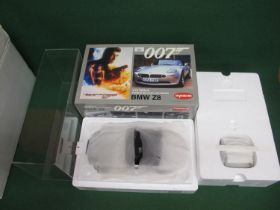 1:12 scale detailed metal and plastic model of the BMW Z8 driven by James Bond in The World Is Not