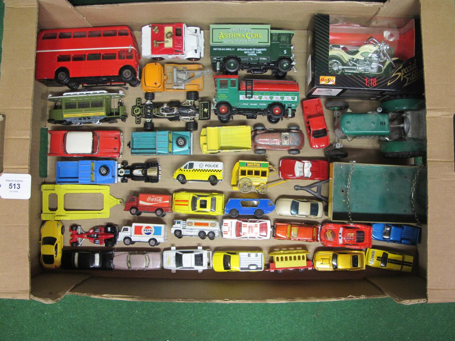 Box of approx forty diecast vehicles from Corgi, Solido, Dinky, Hot Wheels, Majorette, Corgi Juniors - Image 2 of 2