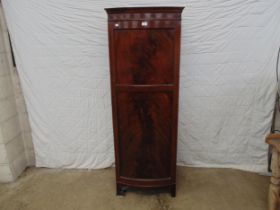 Mahogany bow fronted hall wardrobe - 22.5" wide x 66.25" high Please note descriptions are not