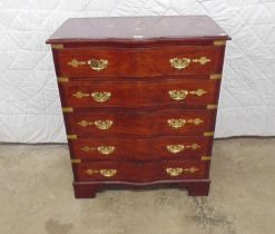 Late 20th century brass inlaid serpentine fronted chest of five long drawers, standing on bracket