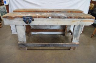 Wooden work bench with Record 52E vice - 72" x 31.5" x 33.75" tall Please note descriptions are
