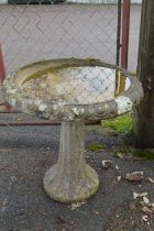 20th century concrete bird bath with circular top - 26" x 27.5" tall Please note descriptions are