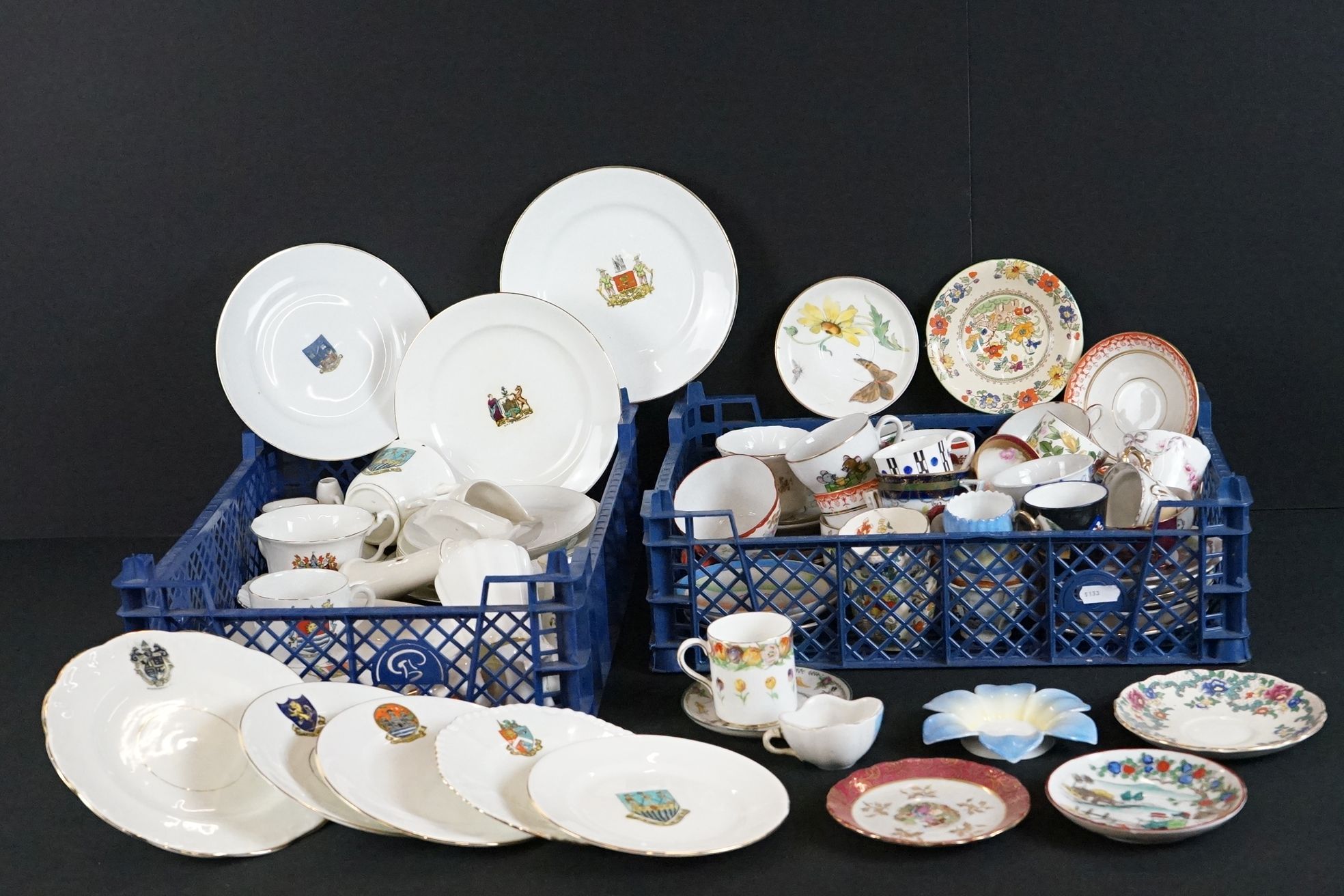 Collection of mixed teacups, coffee cups and saucers to include miniature examples, featuring