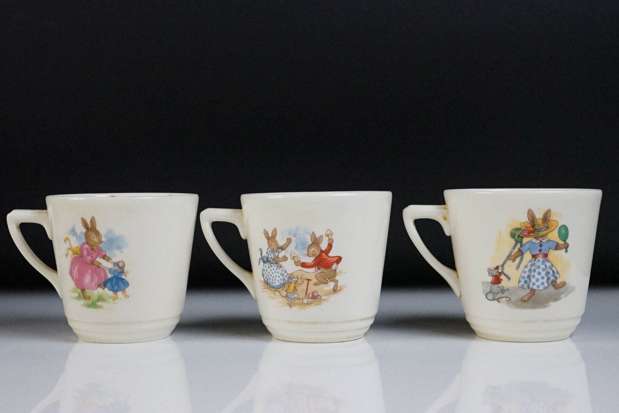 Royal Doulton Bunnykins ceramics, 13 items, to include 3 teacups & saucers, 2 tea plates, 3 lunch - Image 14 of 14