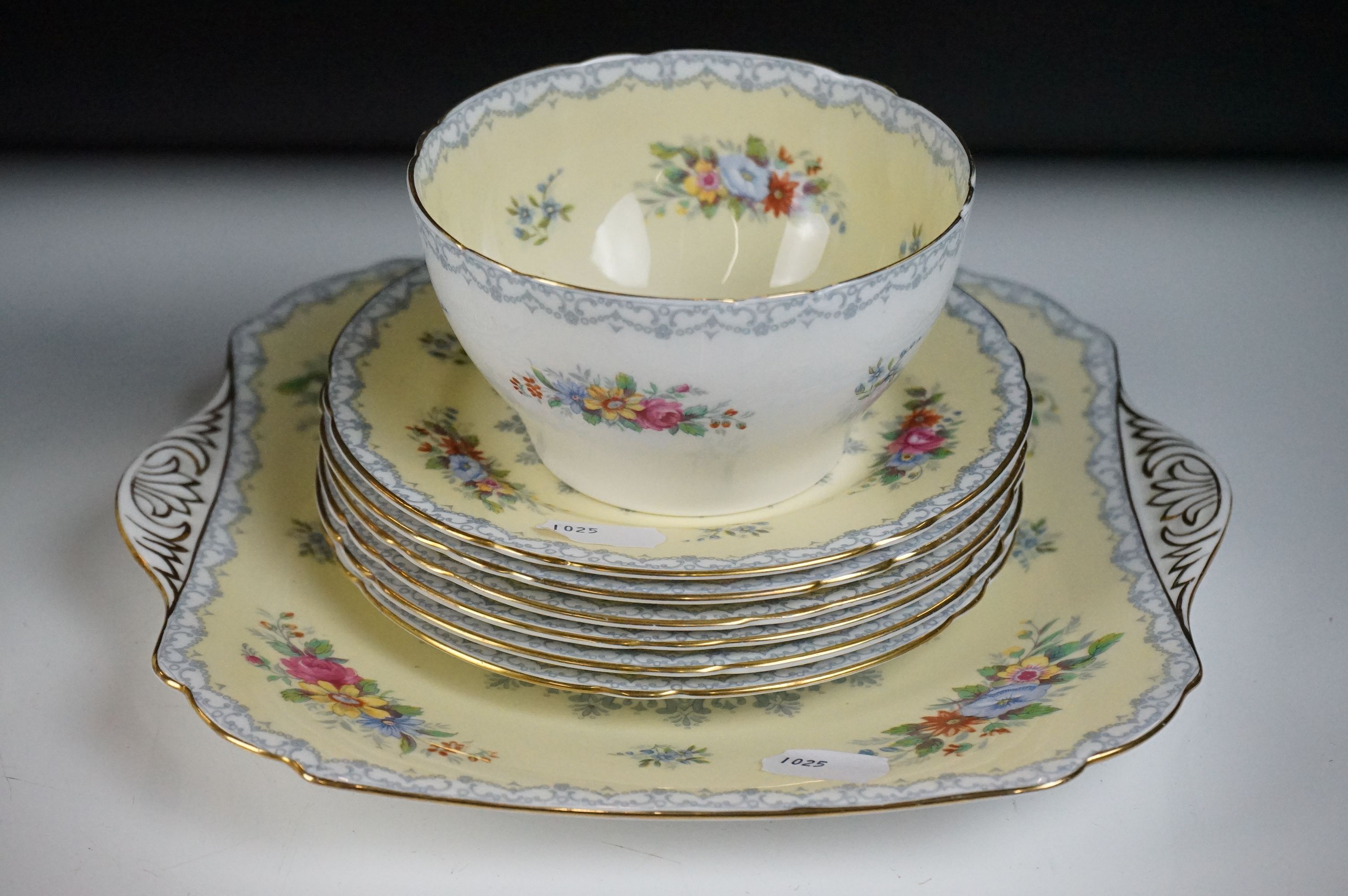 Shelley Yellow ' Crochet ' pattern tea set, no. 13643/516, comprising 6 teacups & saucers, 6 tea - Image 8 of 10