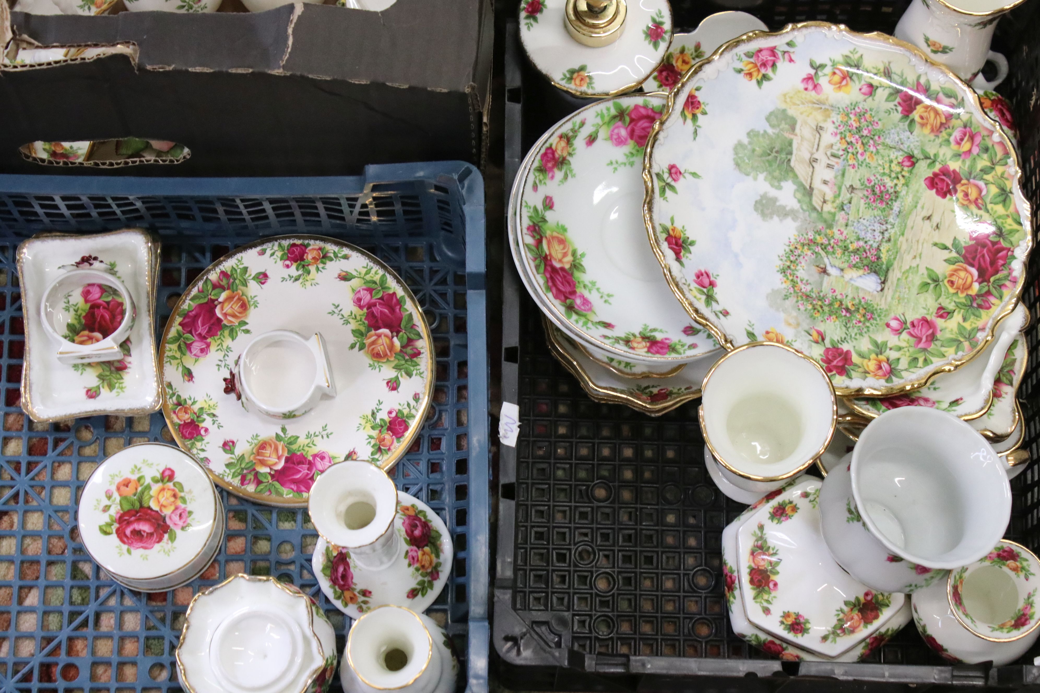 Extensive collection of Royal Albert ' Old Country Roses ' pattern ceramics comprising a biscuit - Image 2 of 11