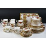 Royal Albert ' Old Country Roses ' pattern ceramics, comprising 9 teacups & saucers, 8 tea plates, 8