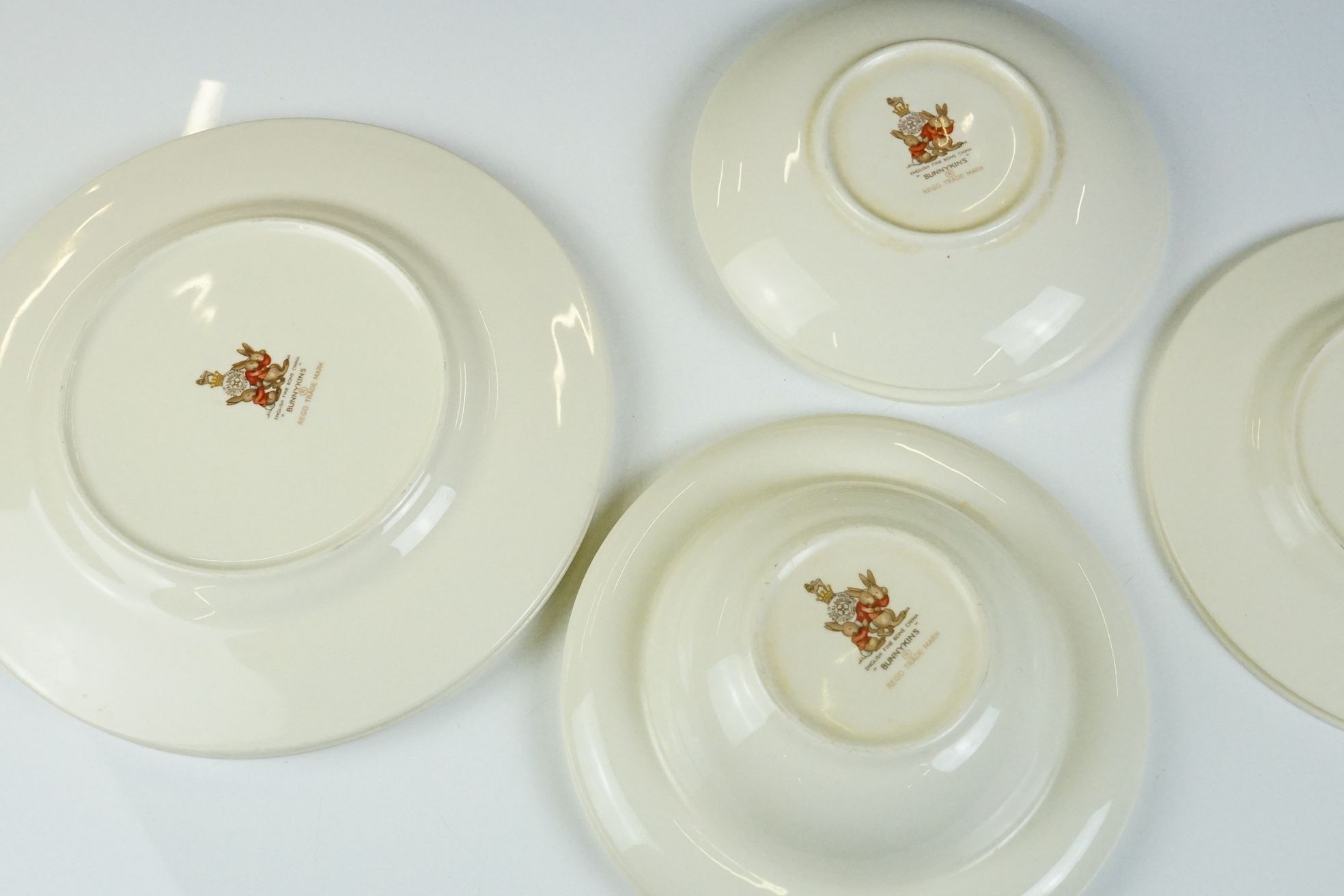 Royal Doulton Bunnykins ceramics, 13 items, to include 3 teacups & saucers, 2 tea plates, 3 lunch - Image 11 of 14