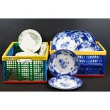 Burgess Ware Art Deco dinner ware with foliate decoration on an off-white ground, comprising 5