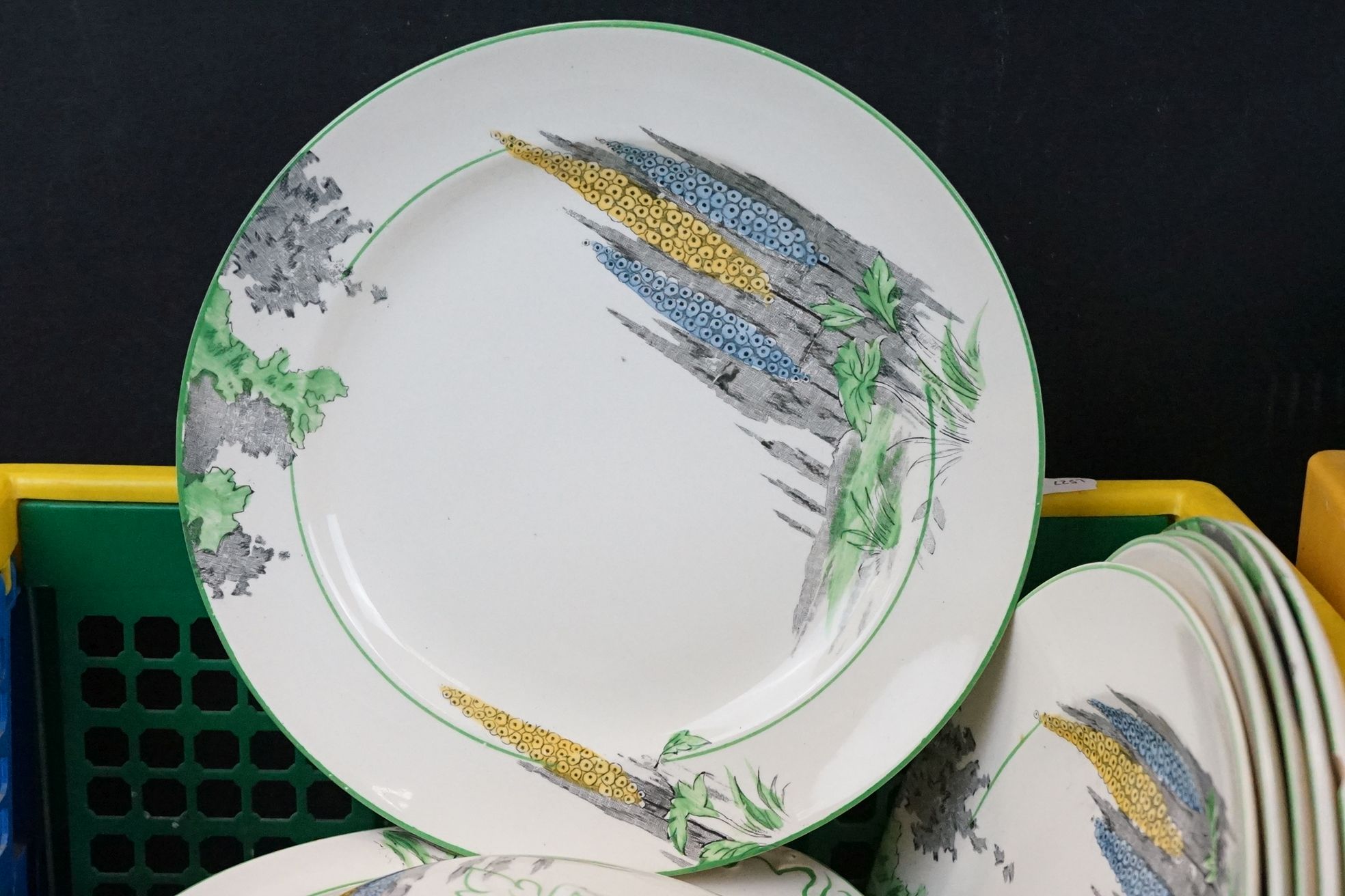 Burgess Ware Art Deco dinner ware with foliate decoration on an off-white ground, comprising 5 - Image 7 of 9