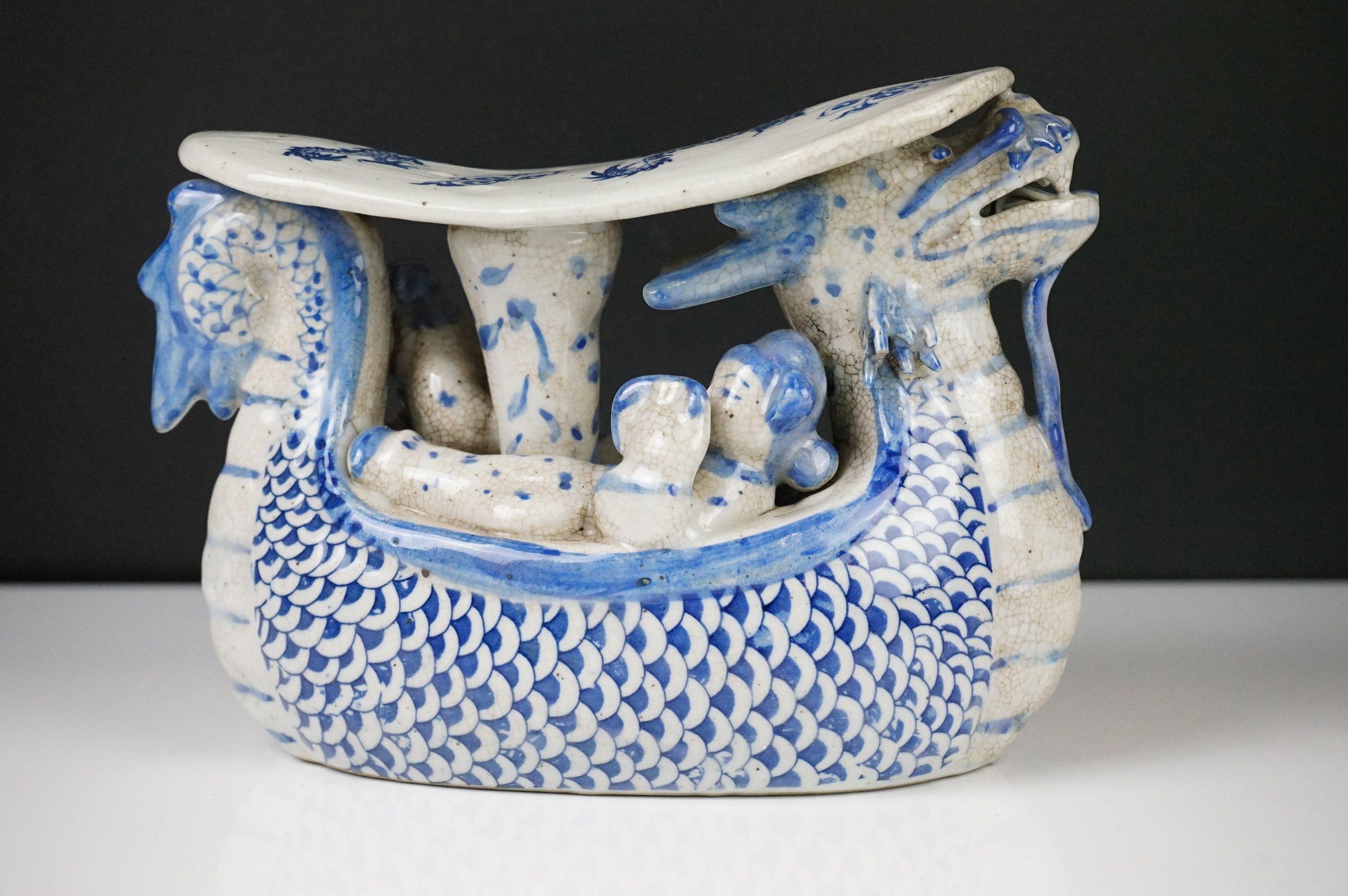 Chinese Blue and White Ceramic Head Rest in the form of a Dragon shaped Boat carrying figures, - Image 4 of 7