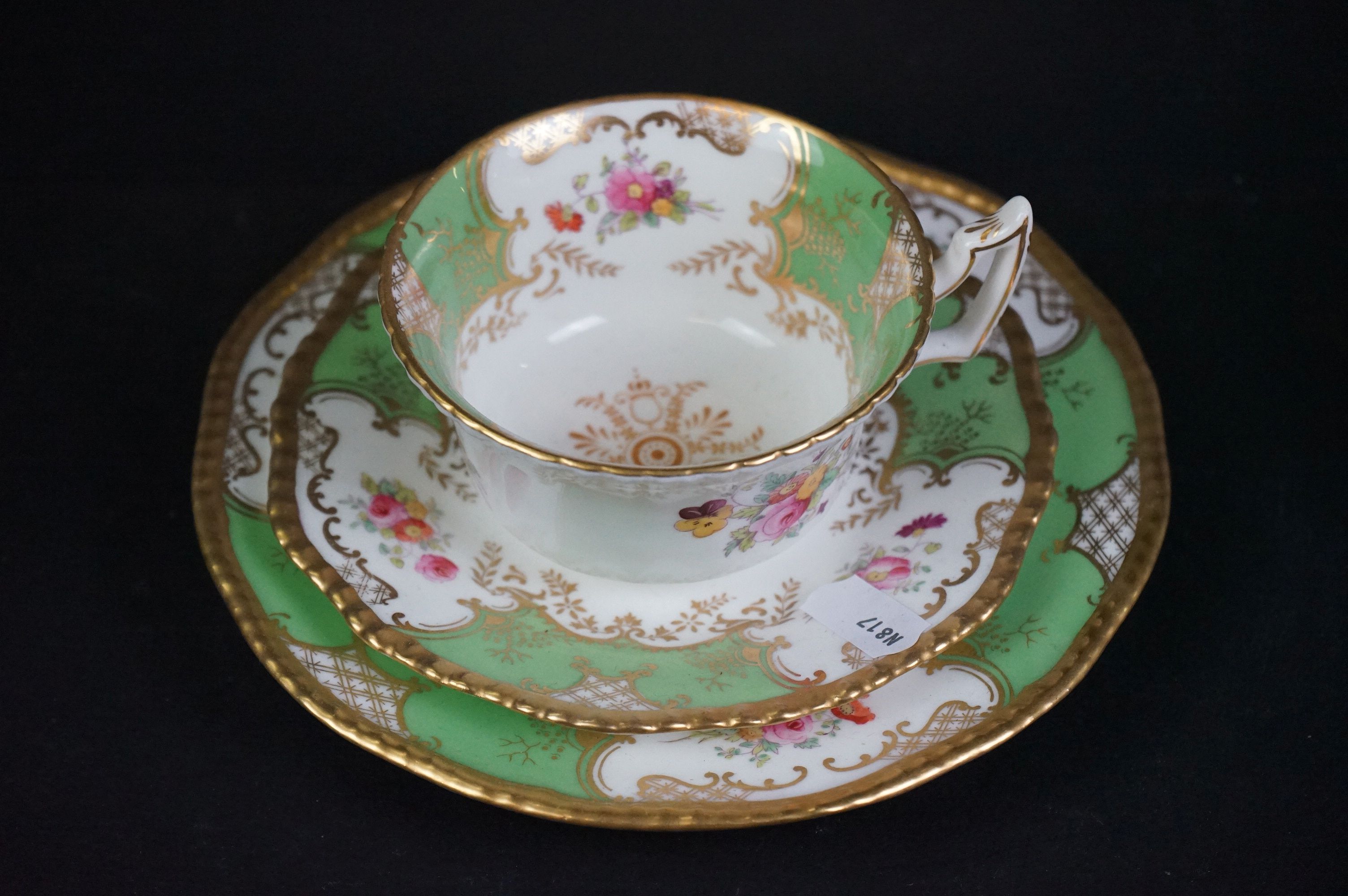 Early 20th century Coalport Cabinet part Coffee Set decorated in pink and gilt with floral sprays - Image 14 of 24