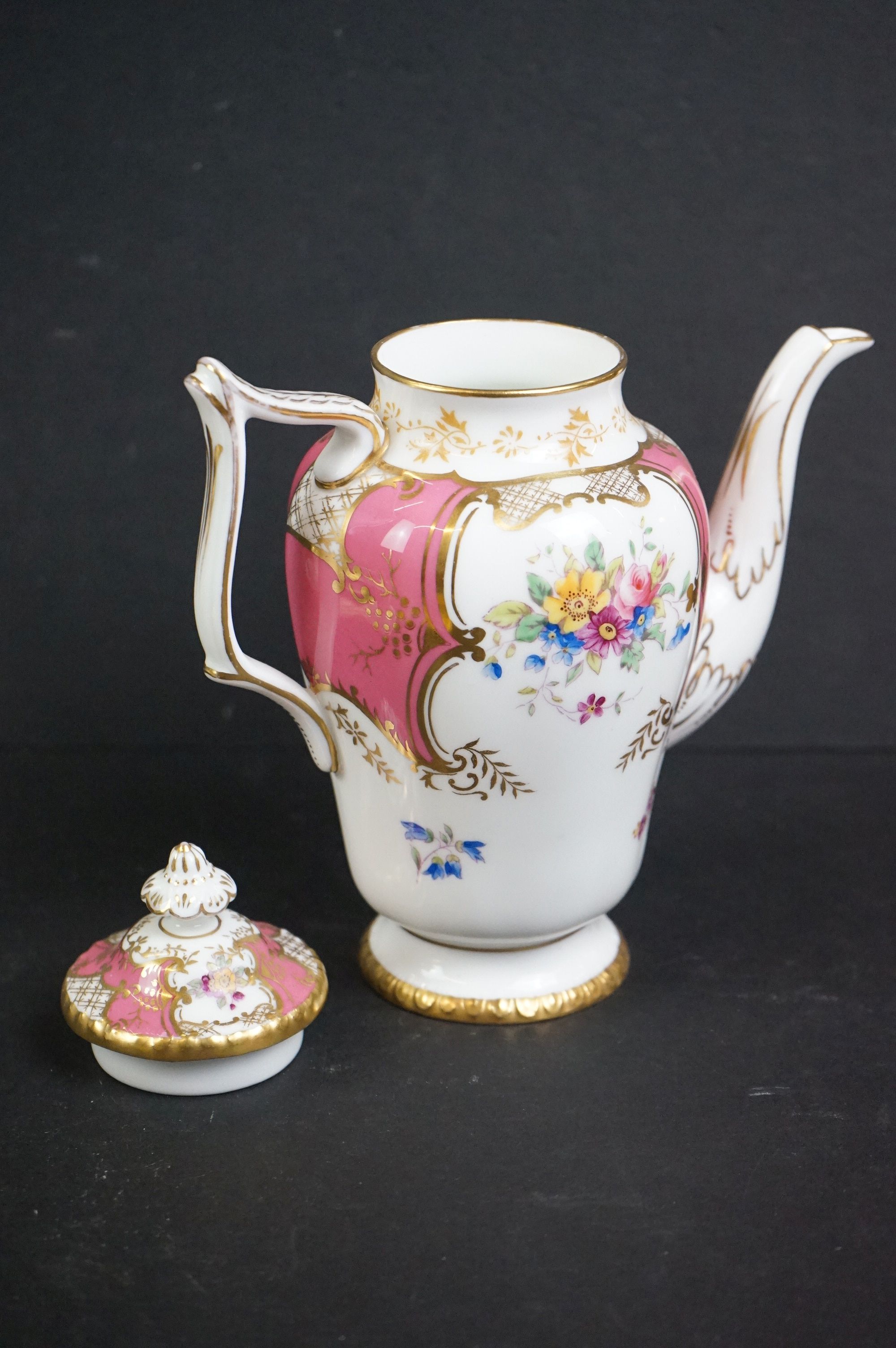 Early 20th century Coalport Cabinet part Coffee Set decorated in pink and gilt with floral sprays - Image 4 of 24