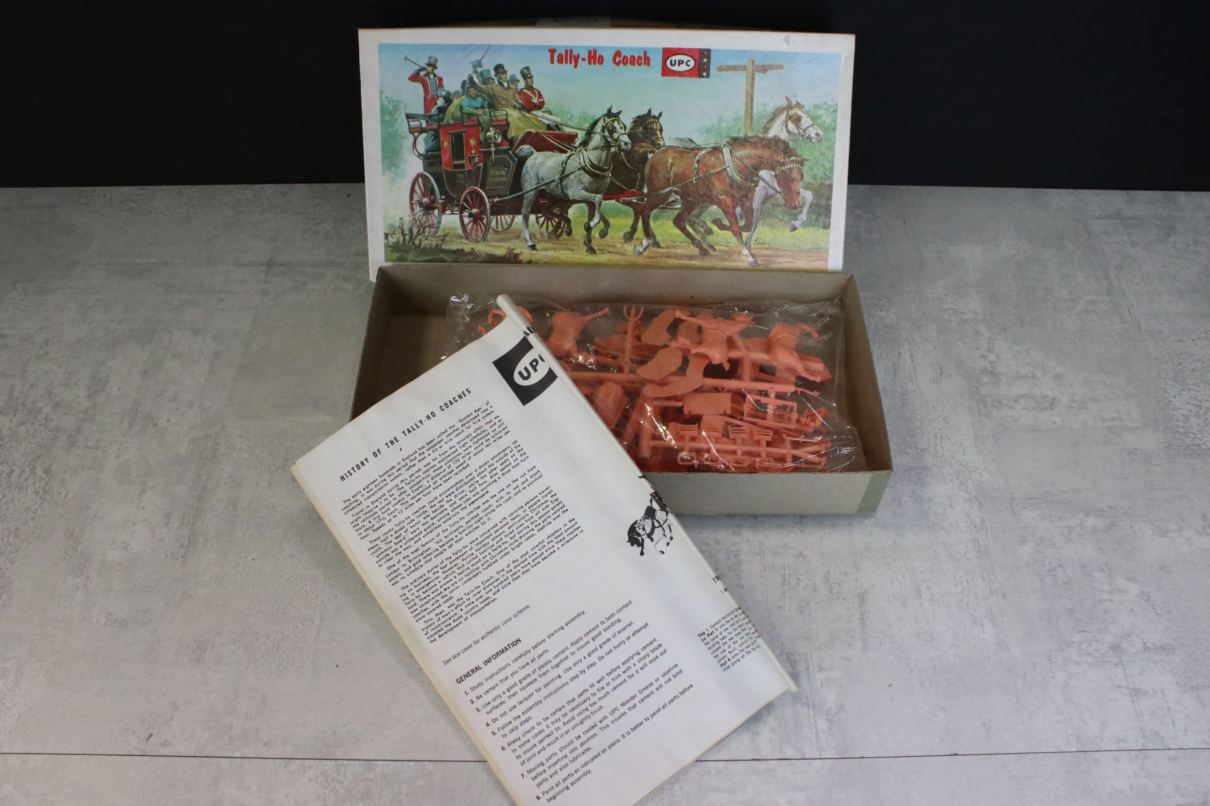 13 Boxed plastic model kits to include 2 x UPC (Tally Ho Coach & Covered Wagon), Tamiya Japanese - Image 6 of 10