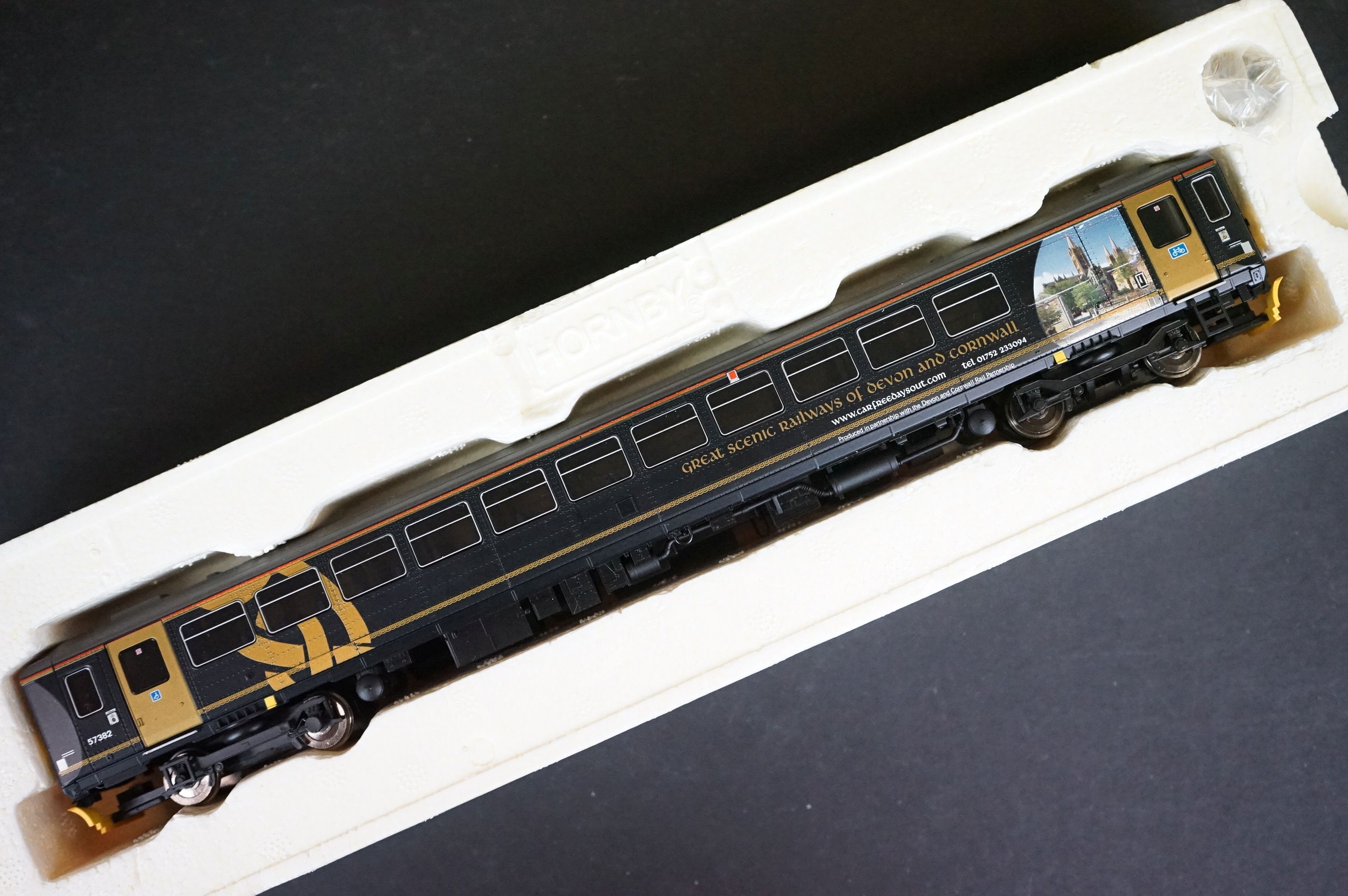 Four boxed Hornby OO gauge engines / DMU to include R2866 Wessex Trains Class 153 DMU 153382, - Image 9 of 10
