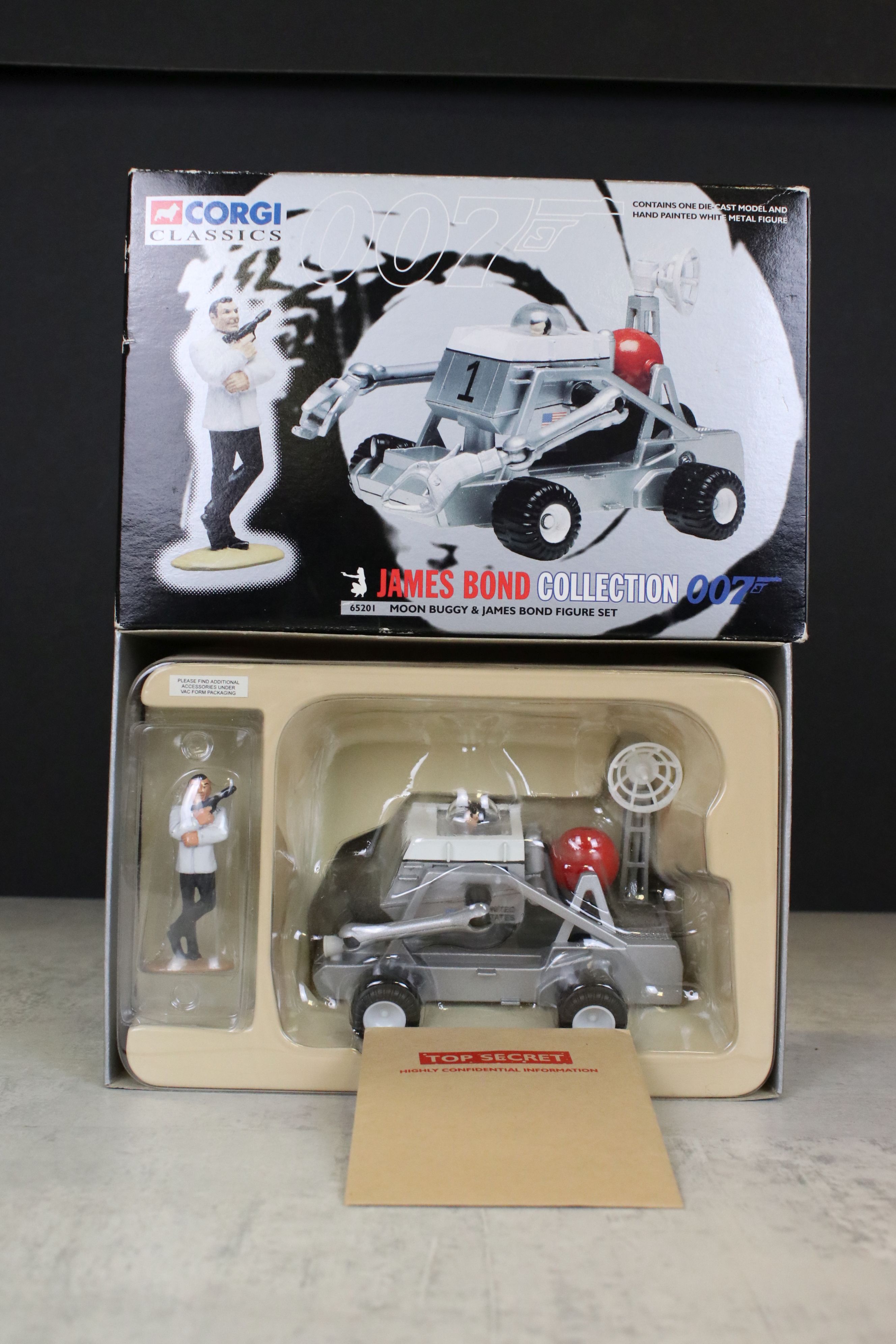 Seven Boxed Corgi Classics 007 James Bond diecast models to include 5 x James Bond Collection 007 - Image 6 of 6