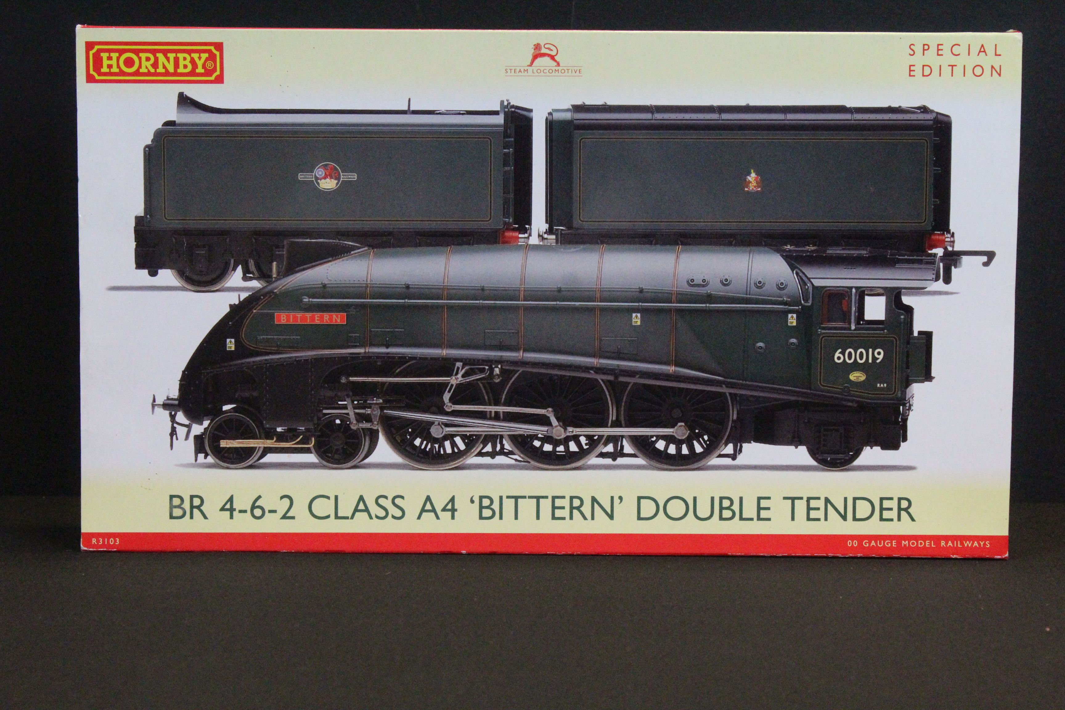 Boxed Special Edition Hornby OO gauge R3103 BR 4-6-2 Class A4 Bittern Double Tender Train Pack