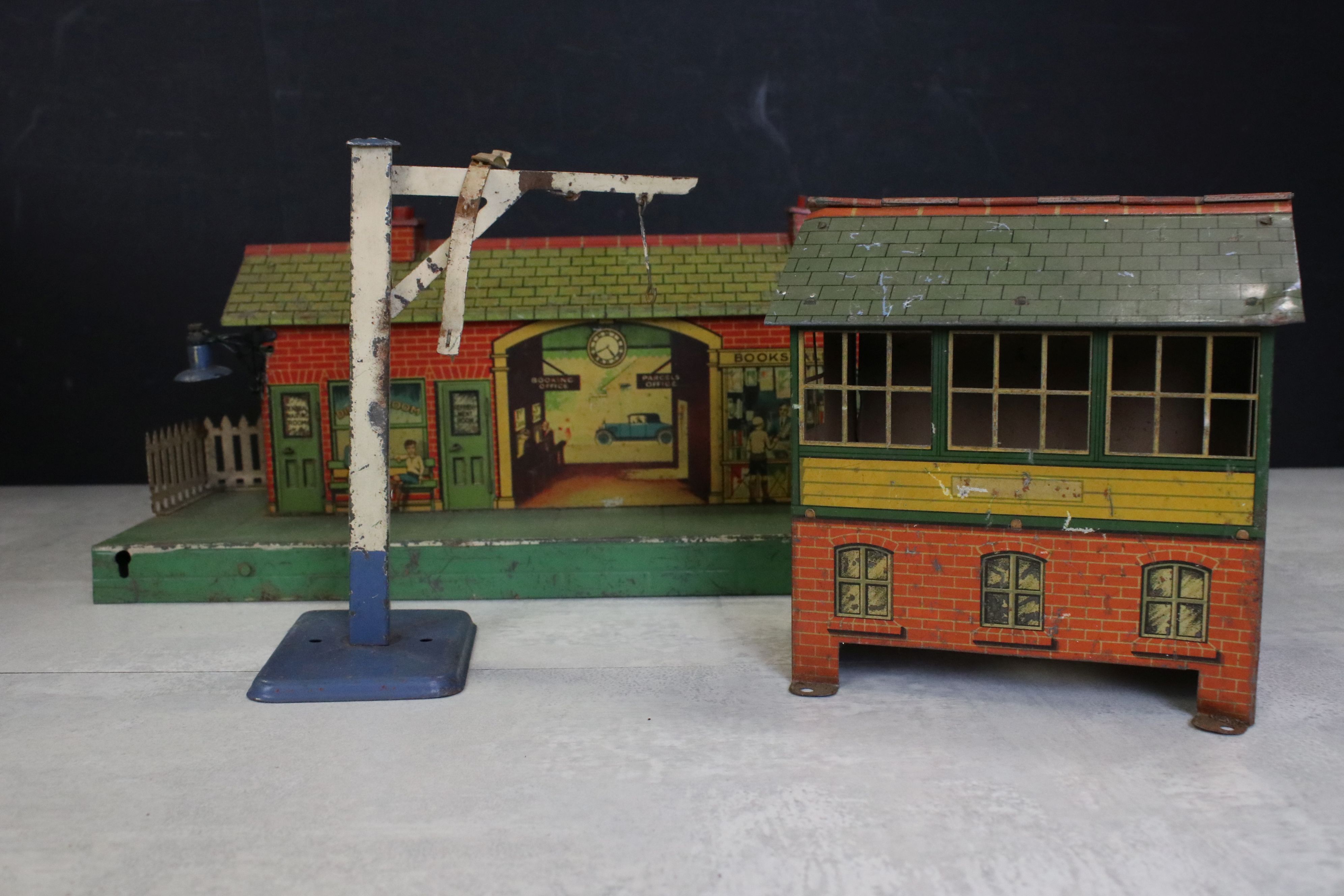 Quantity of Hornby O gauge model railway to include tin plate platform Ticket Office / Bookstall, - Image 3 of 4