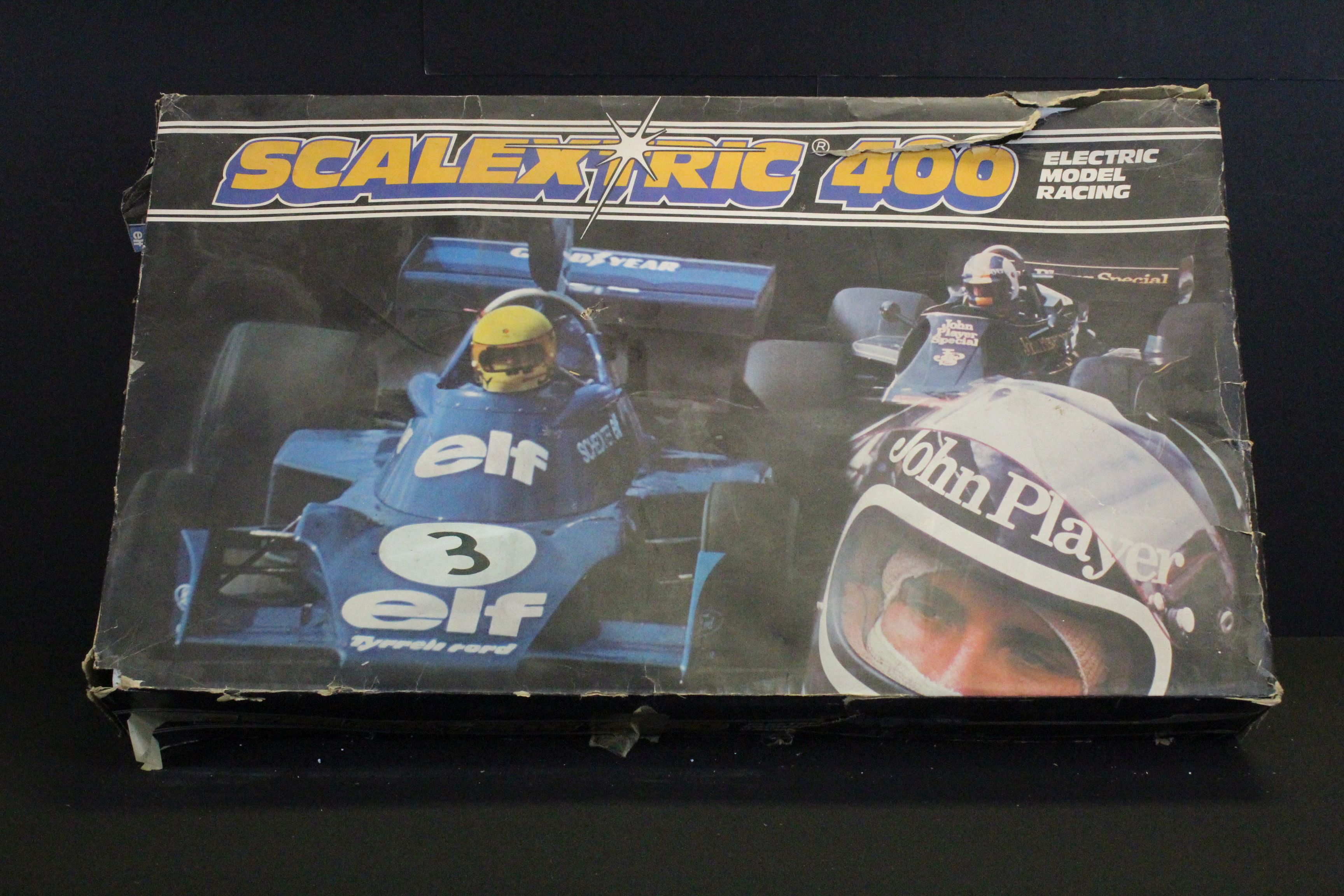 Scalextric - Two boxed Scalextric 400 electric model racing sets with slot cars (C587 - missing - Image 2 of 22