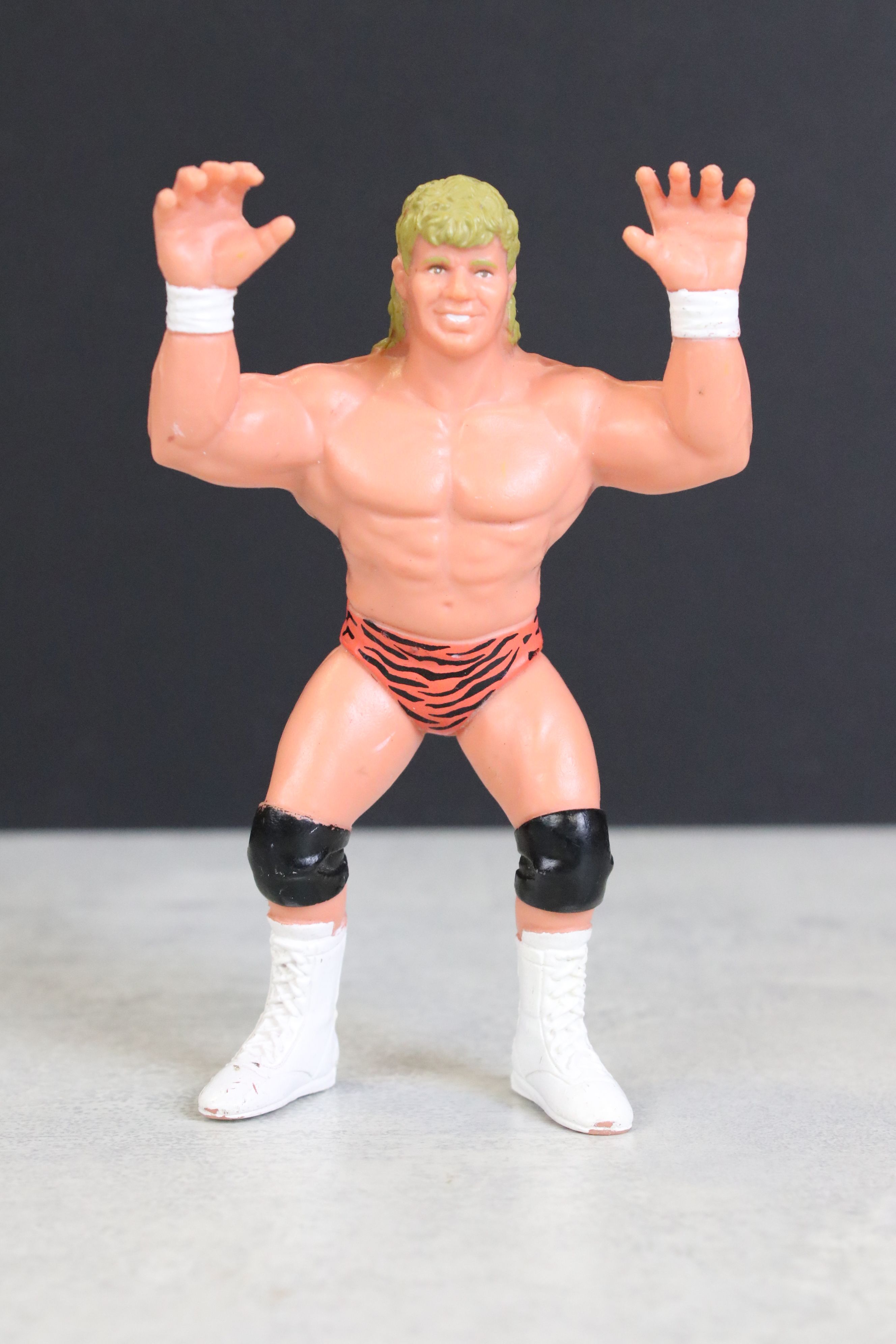 WWF / WCW Wrestling - Nine original figures to include 5 x Hasbro WWF (The Rockers, Skinner, Hulk - Image 6 of 14