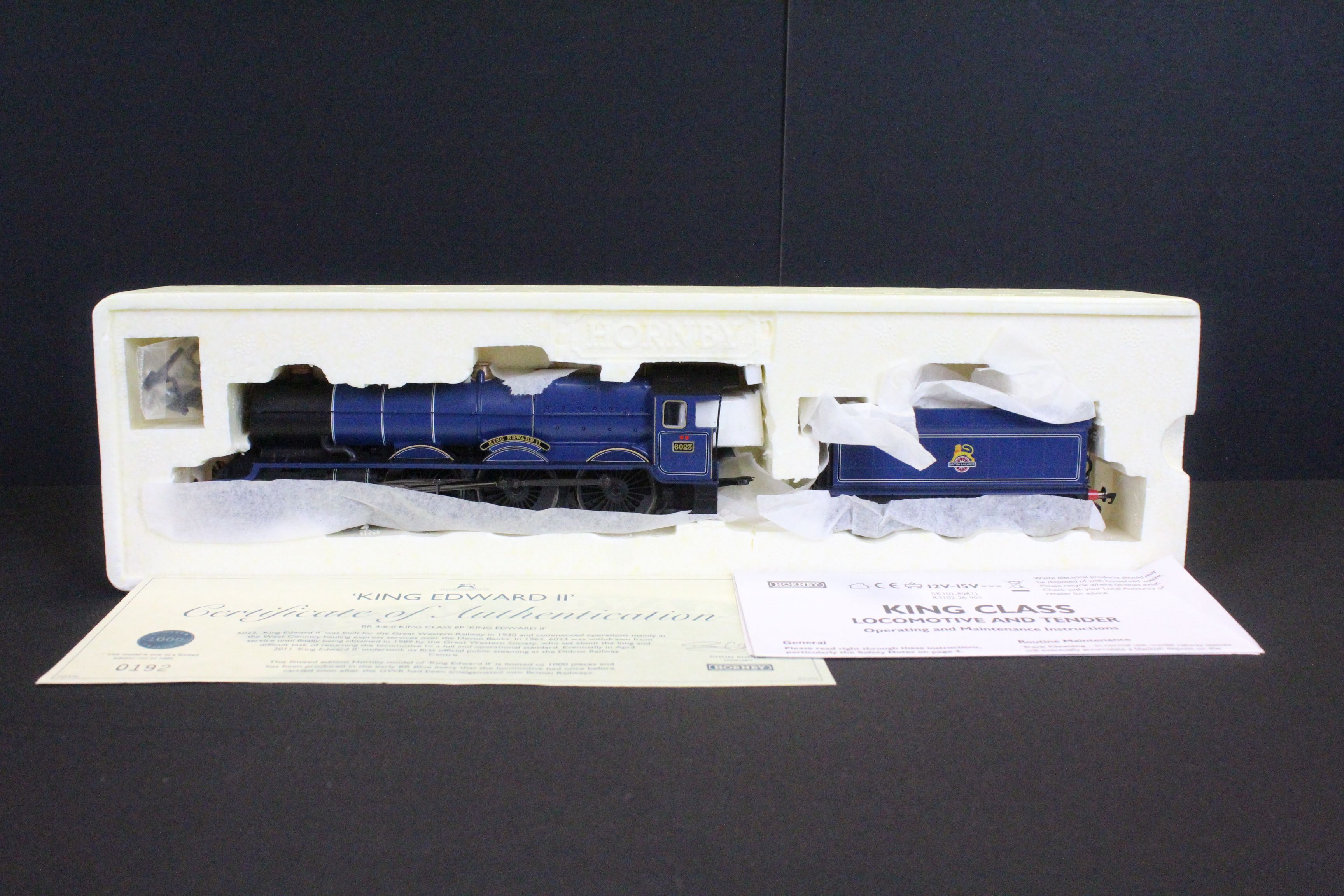 Boxed ltd edn Hornby OO gauge R3102 BR 4-6-0 King Class Locomotive King Edward II - Image 4 of 7