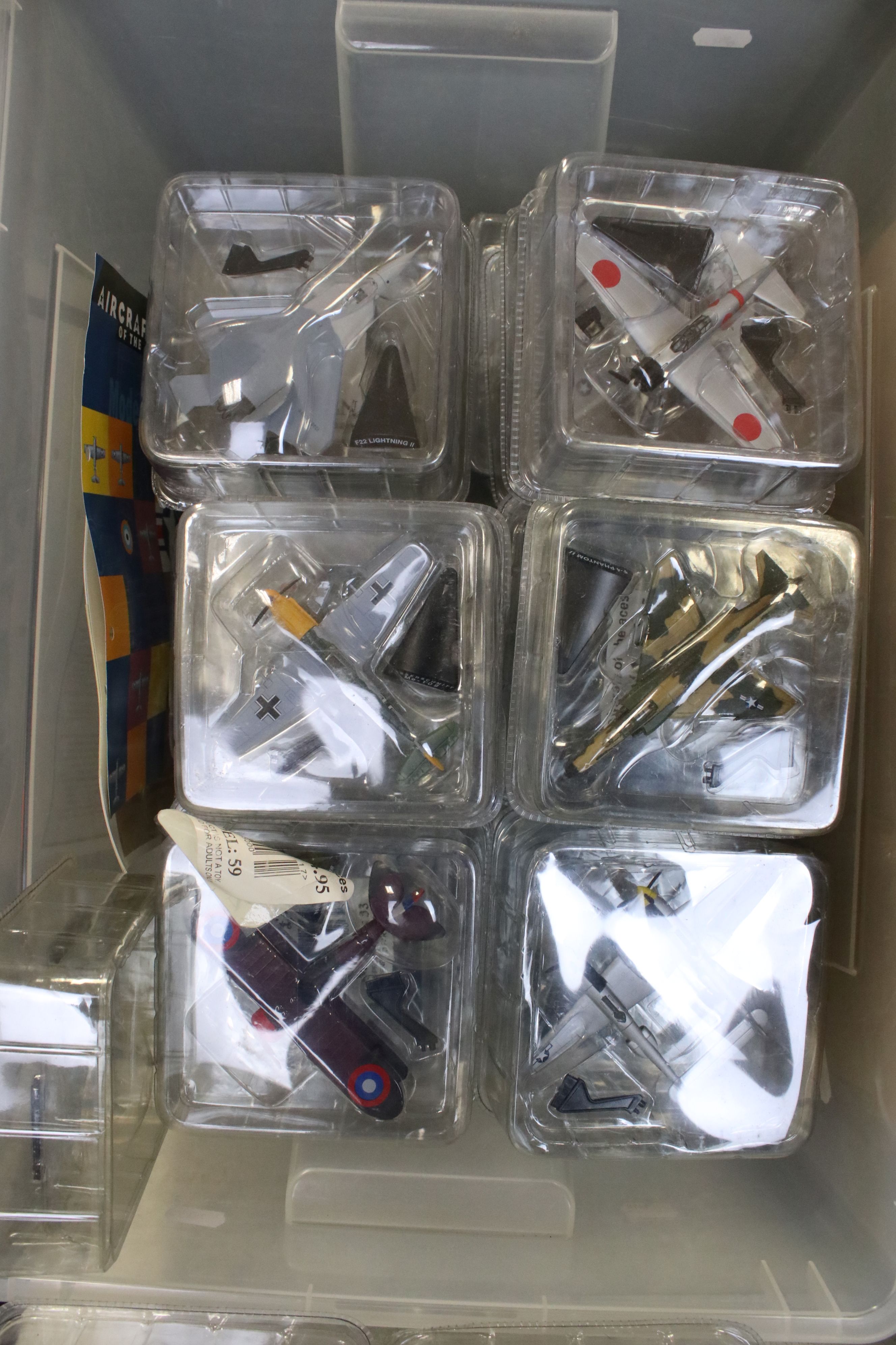 65 Cased Del Prado Aircraft of the Aces diecast plane models to include no. 19 MIG-29, no. 93 Bell - Image 2 of 7