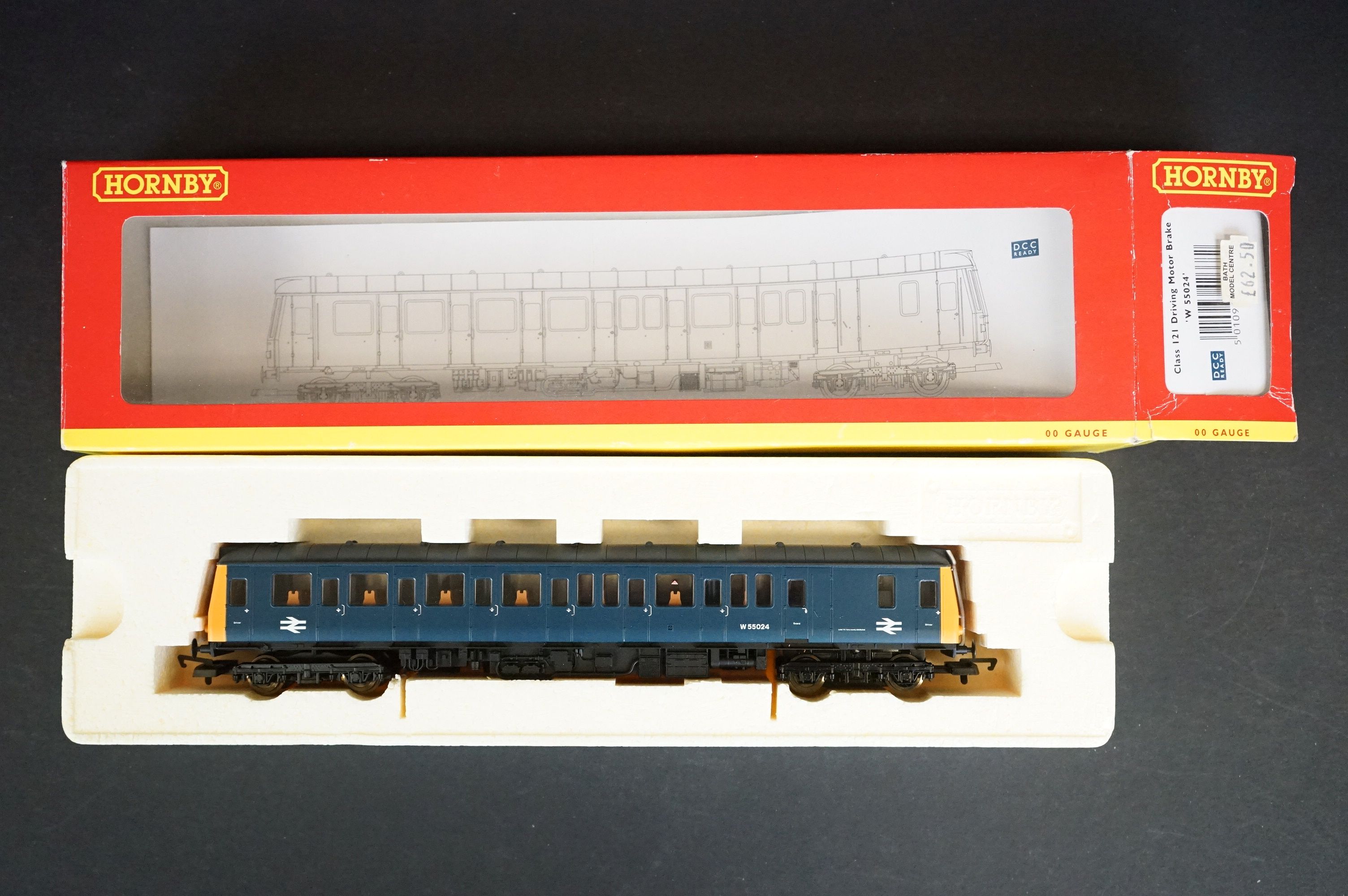 Four boxed Hornby OO gauge engines / DMU to include R2866 Wessex Trains Class 153 DMU 153382, - Image 4 of 10