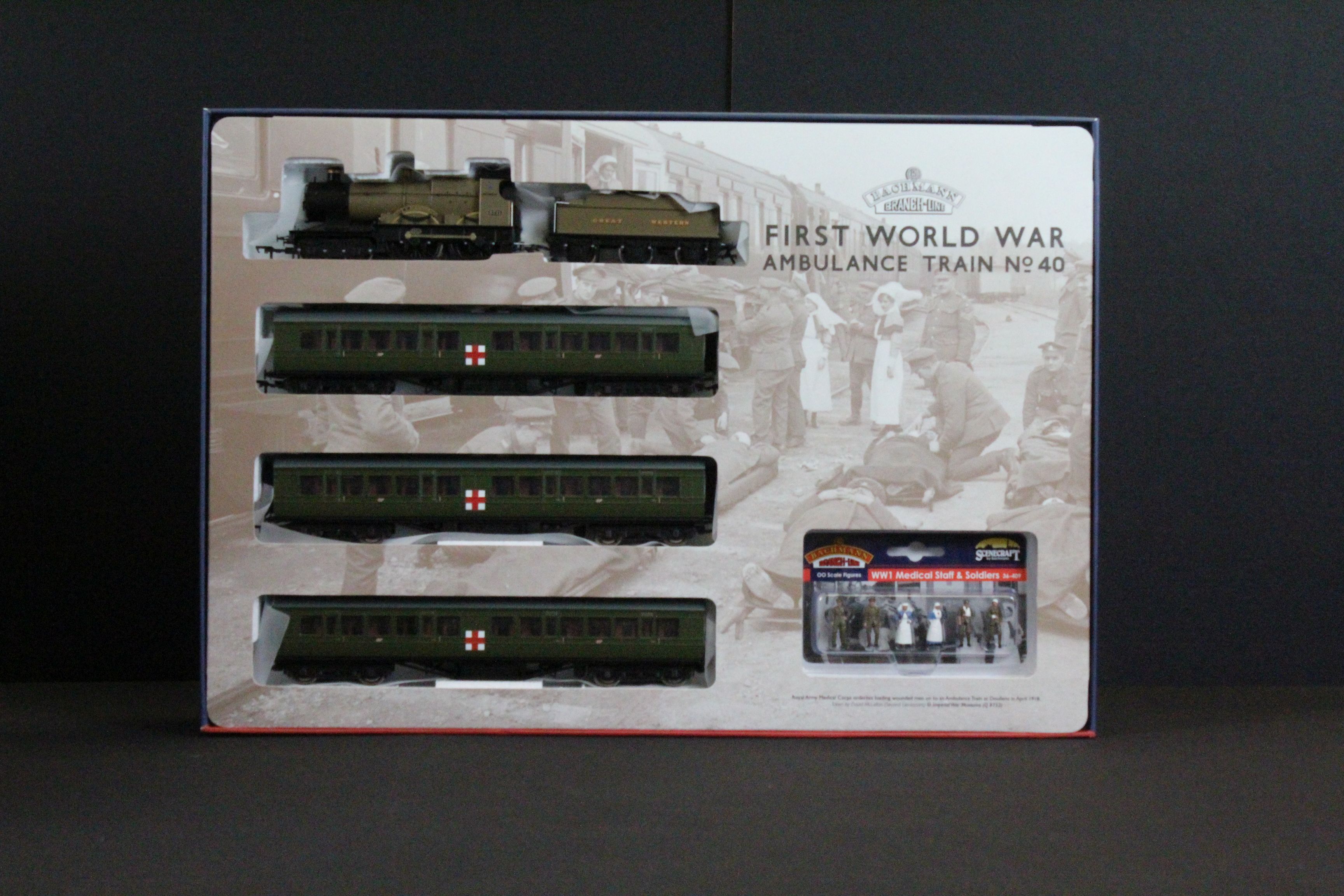 Boxed Bachmann OO gauge 30-325 First World War Ambulance Train No 40 Special Commemorative Edition - Image 4 of 7