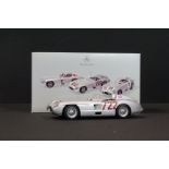 Boxed Pauls Model Art Minichamps Classic Collection 1/24 B6 604 0242 Mercedes Benz 300 SLR diecast