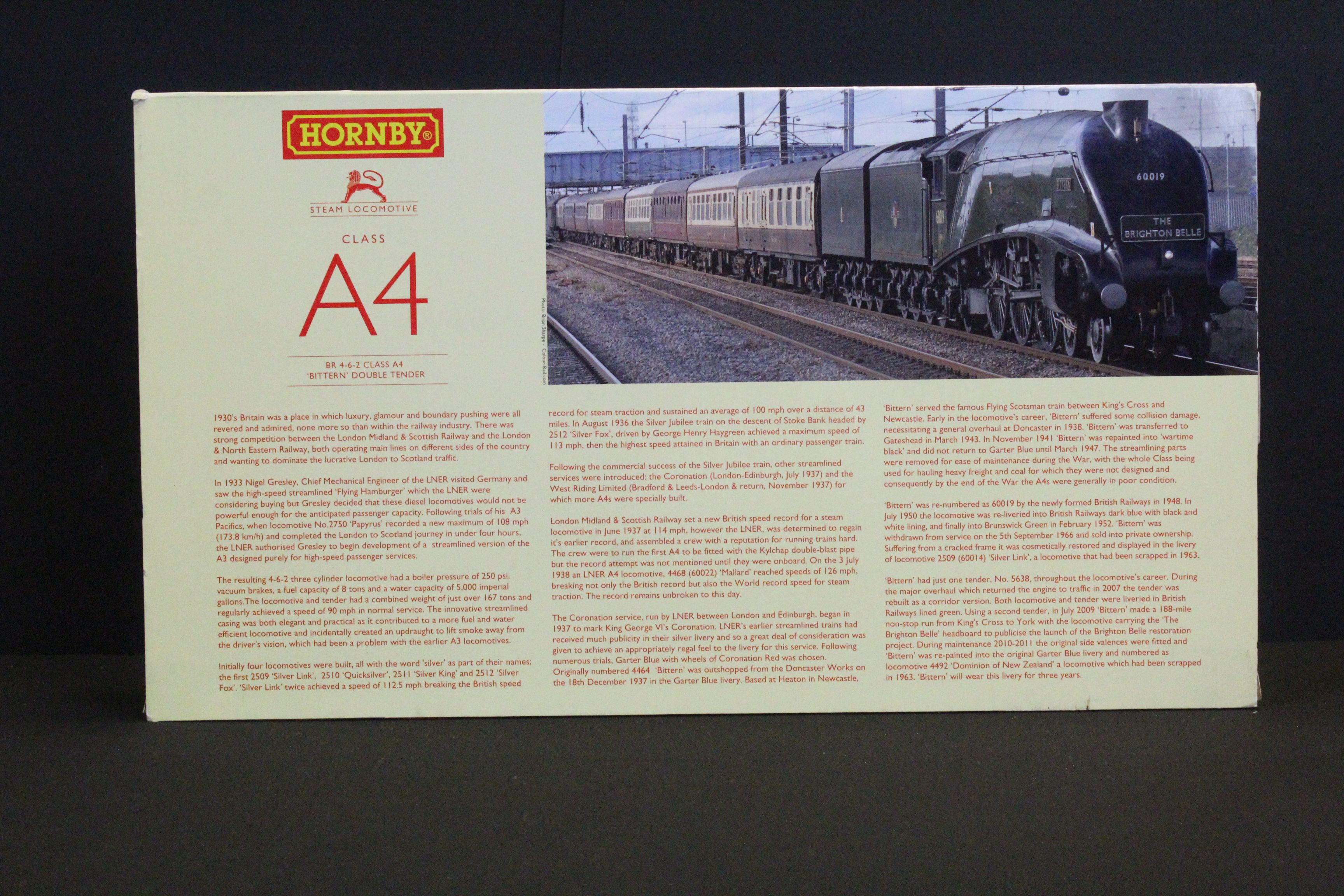 Boxed Special Edition Hornby OO gauge R3103 BR 4-6-2 Class A4 Bittern Double Tender Train Pack - Image 2 of 2