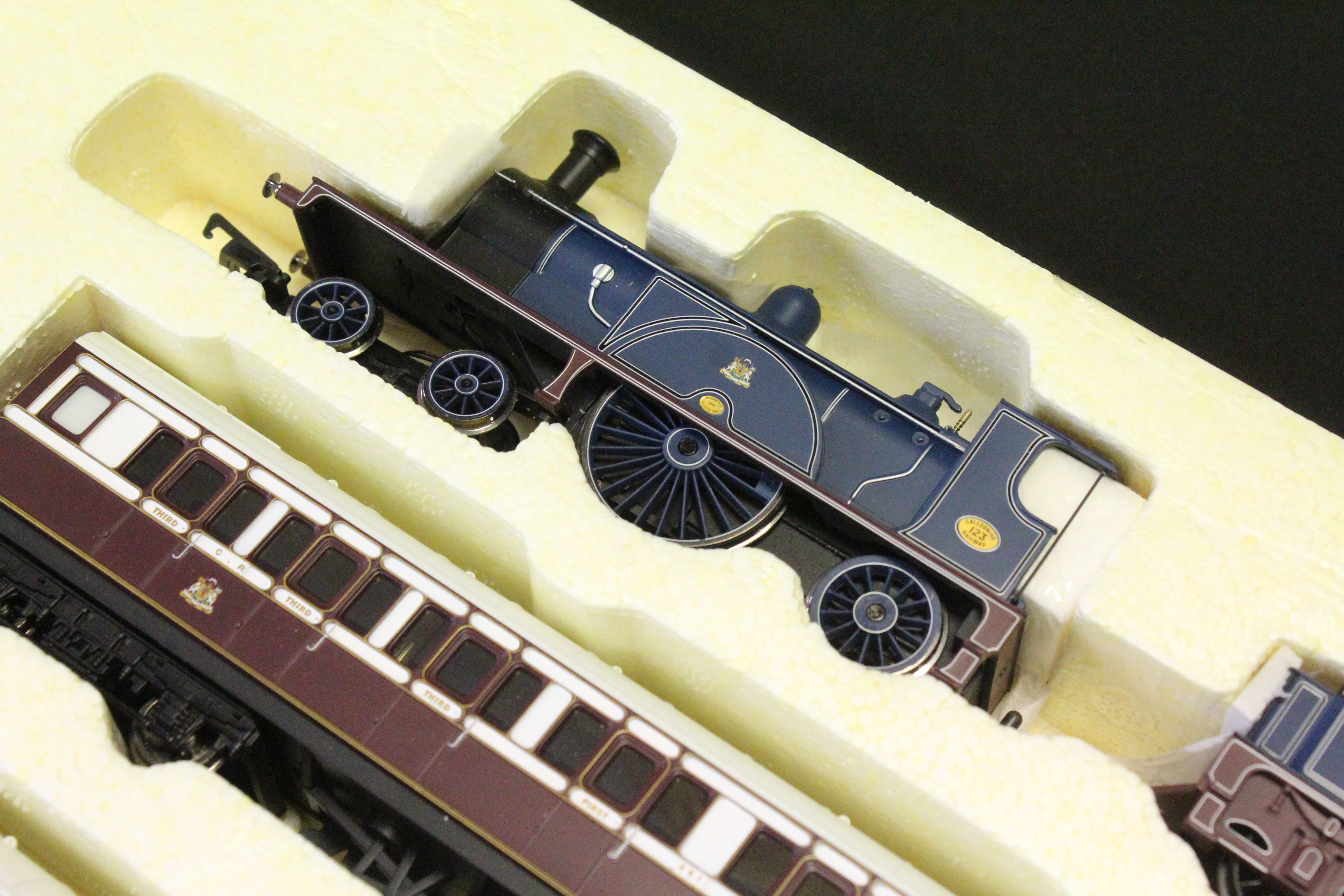 Boxed ltd edn Hornby OO gauge R2610 The Caledonian Train Pack, complete with certificate - Image 5 of 8