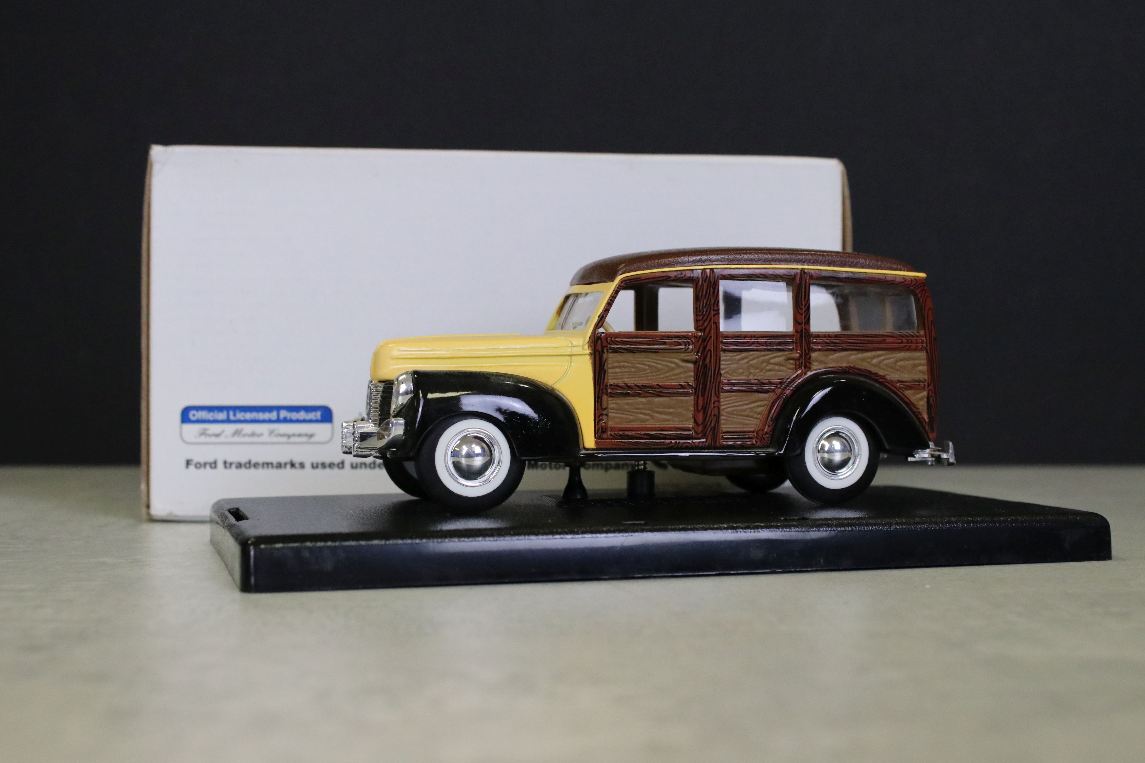 Around 45 Boxed diecast models to include Corgi, Polistil, Ford Motor Company, Burago, Saico, etc, - Image 11 of 15