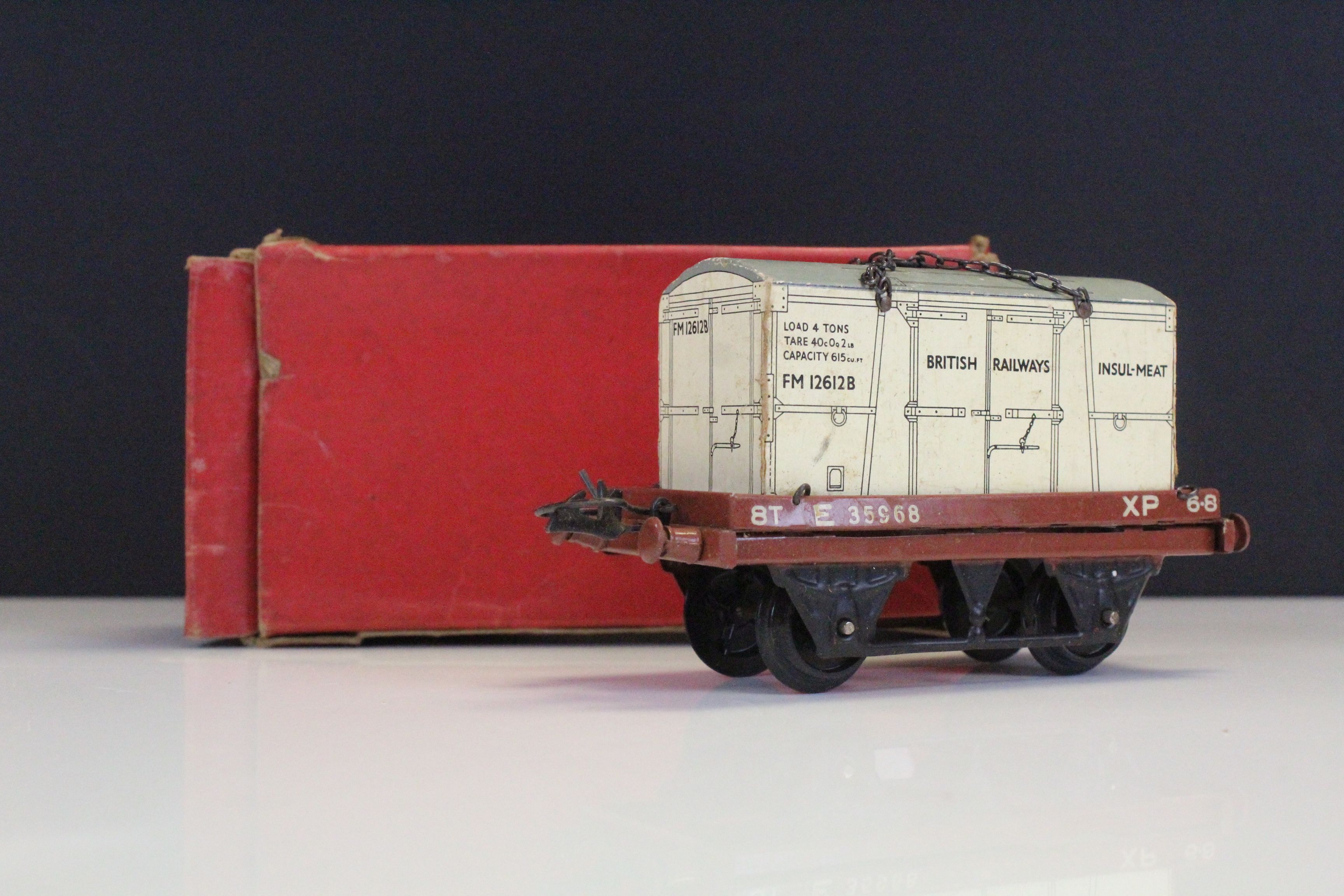 Boxed Hornby O gauge Tank Goods Set No 45 containing BR 0-4-0 locomotive in black livery, track - Image 8 of 19