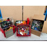 Lego - Large quantity of mixed Lego to include Knex, wheels, base plates, bricks (blue, white,