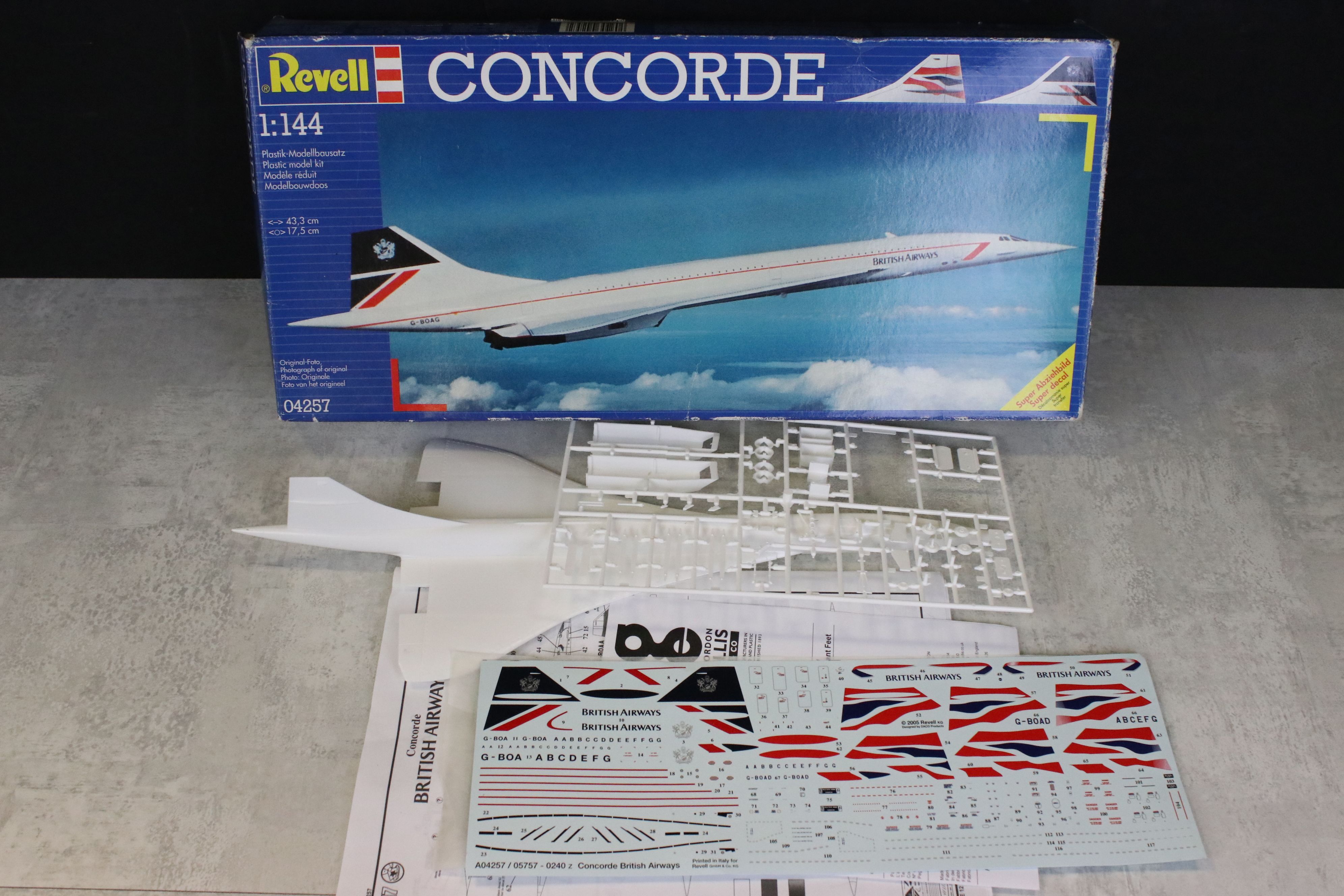 11 Boxed & unbuilt plastic model kits to include 4 x Revell (1:144 04257 Concorde, 1:24 07193 '66 - Image 2 of 14