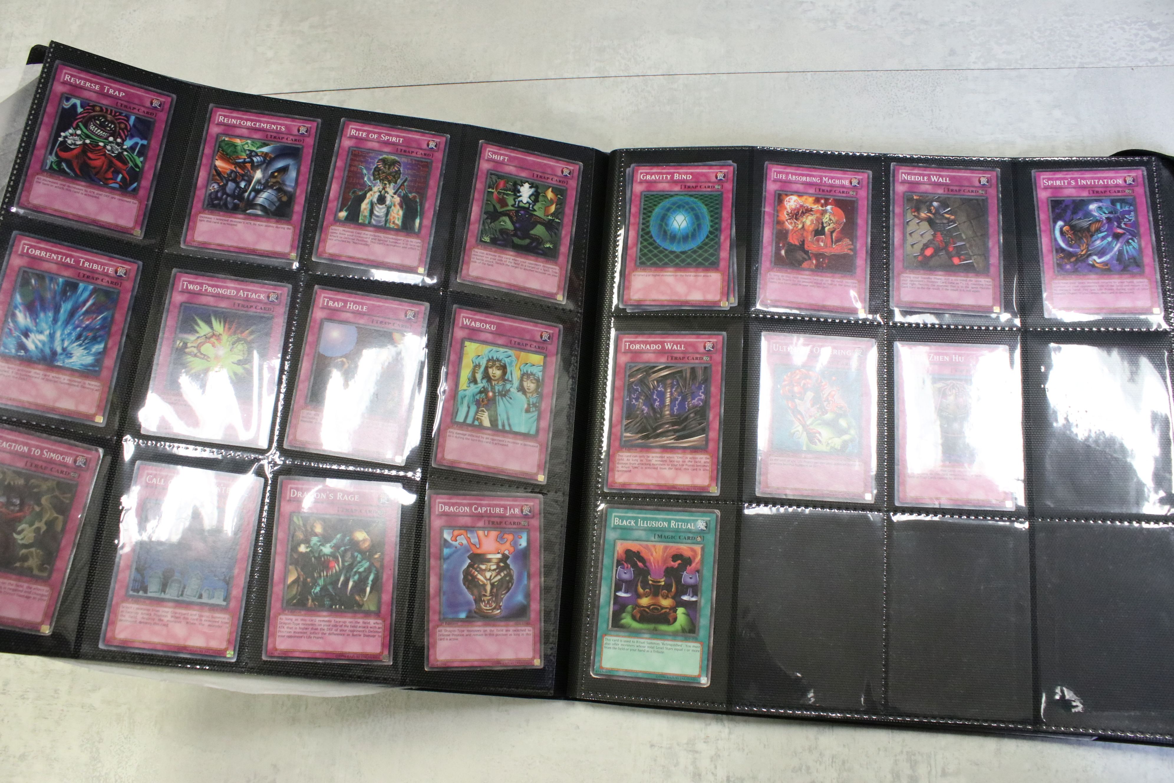 Yu-Gi-Oh! - Around 350 Yu-Gi-Oh! cards featuring common,1st, rare, holofoil rare, etc to include Des - Image 9 of 23