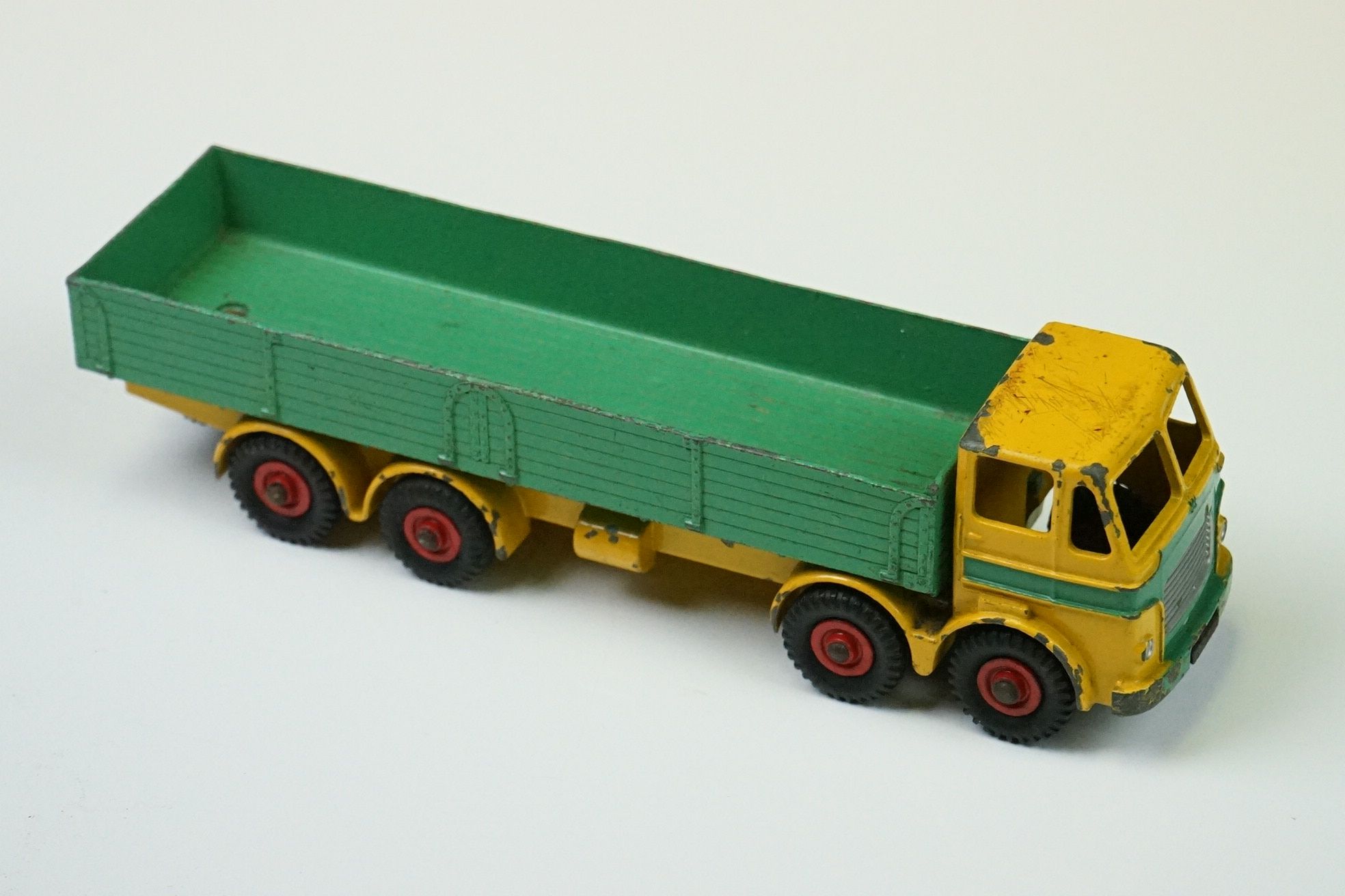 Five mid 20th C play worn Dinky diecast models to include 2 x Foden (variants), Leyland Octopus, 651 - Image 3 of 11