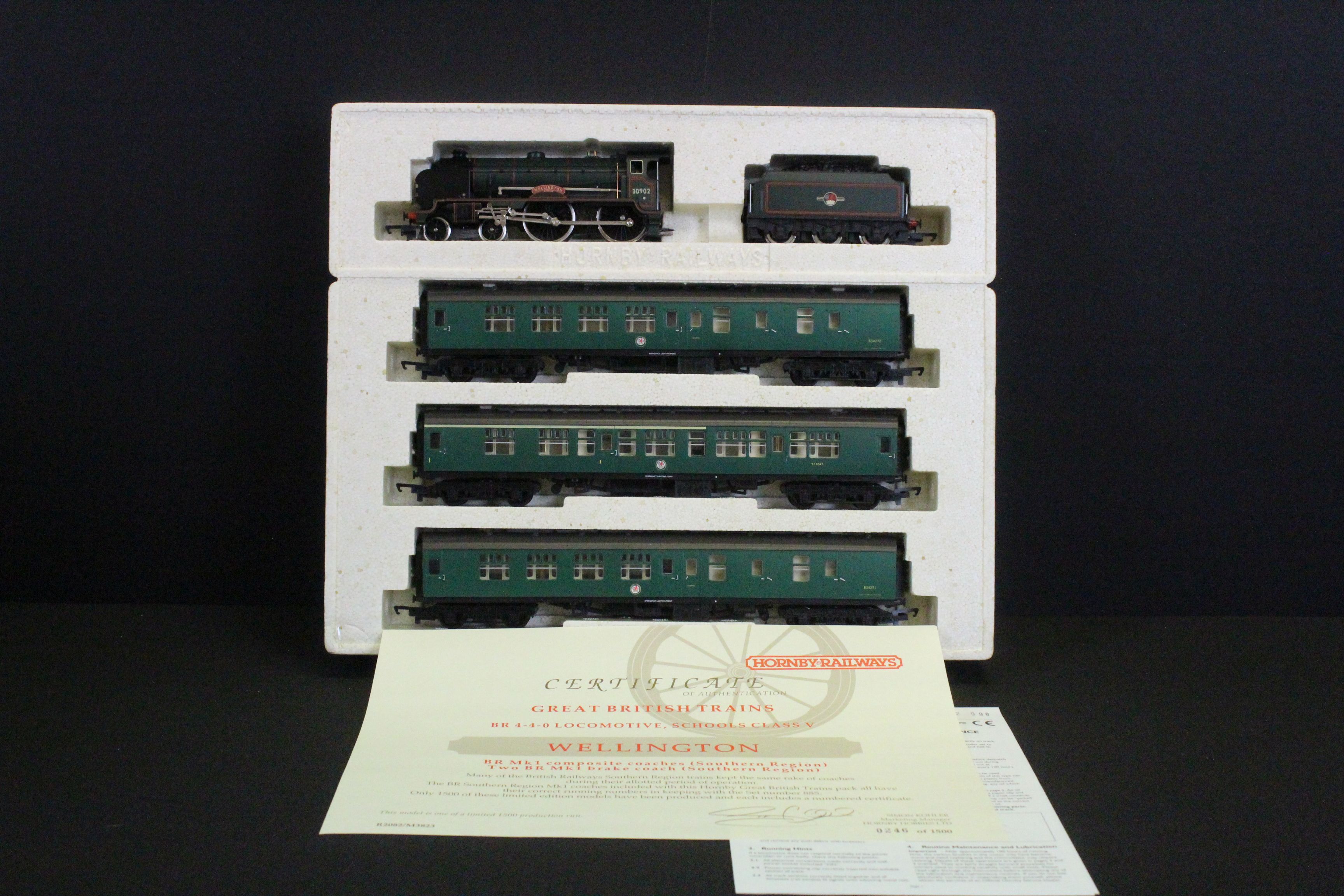 Boxed ltd edn Hornby OO gauge R2082 BR Schools Train Pack with Wellington Locomotive, complete - Image 4 of 8