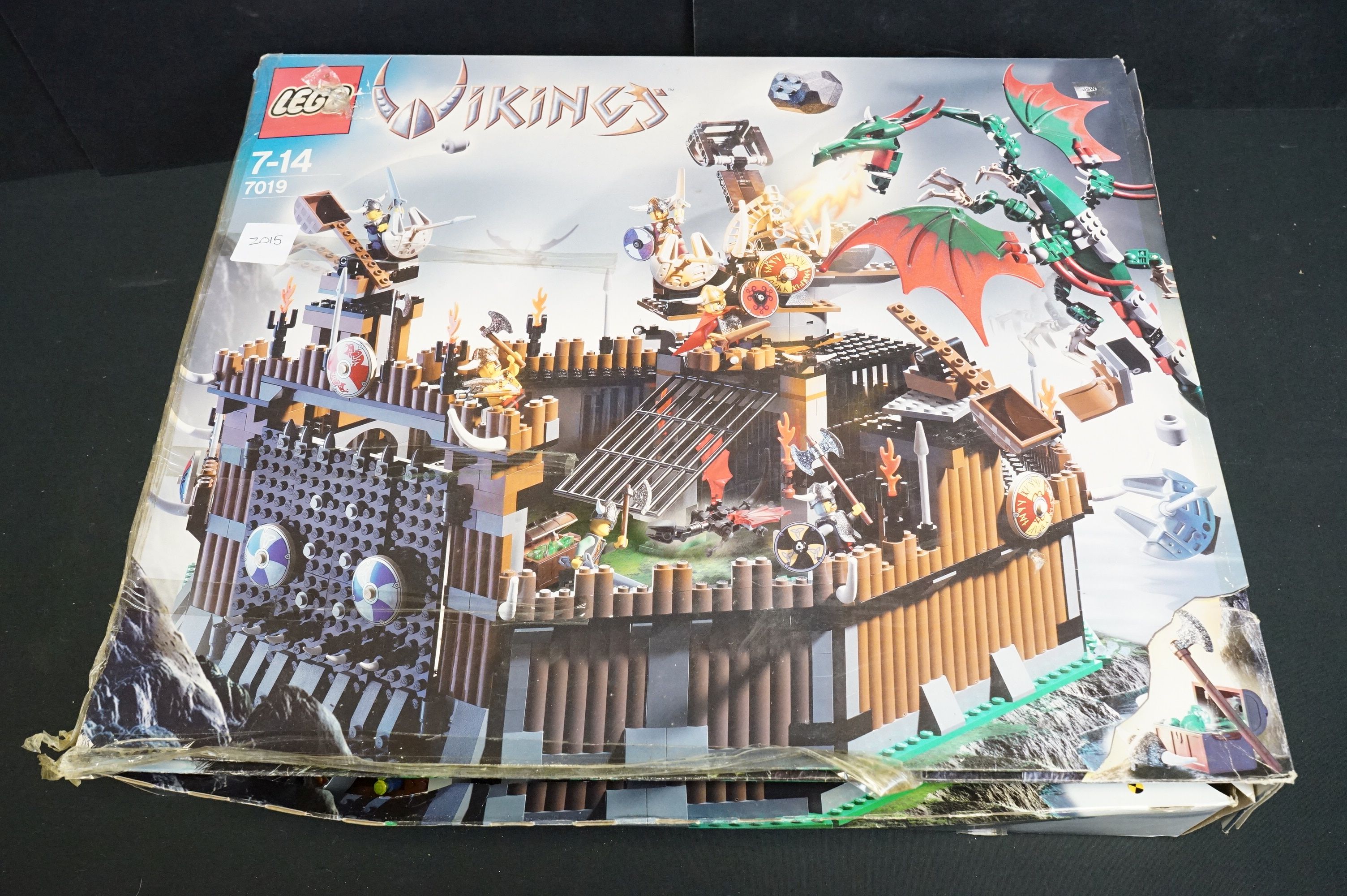 Lego - Four boxed Lego sets to include sealed 7700 Exo Force (box vg), 7019 Vikings with - Image 26 of 27