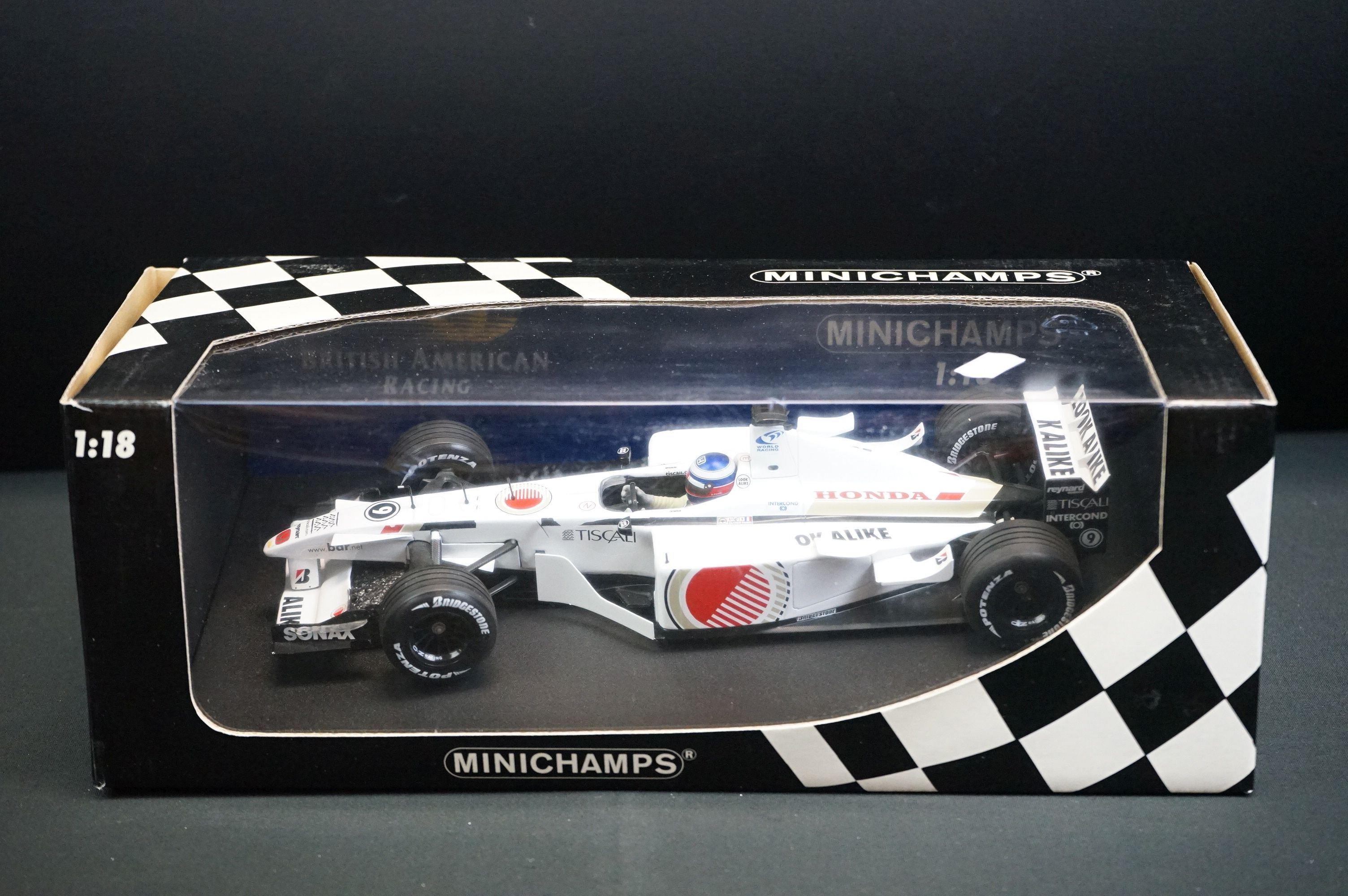 Seven boxed 1/18 Paul/s Model Art Minichamps F1 diecast models to include Red Bull Sauber Petronas - Image 7 of 8