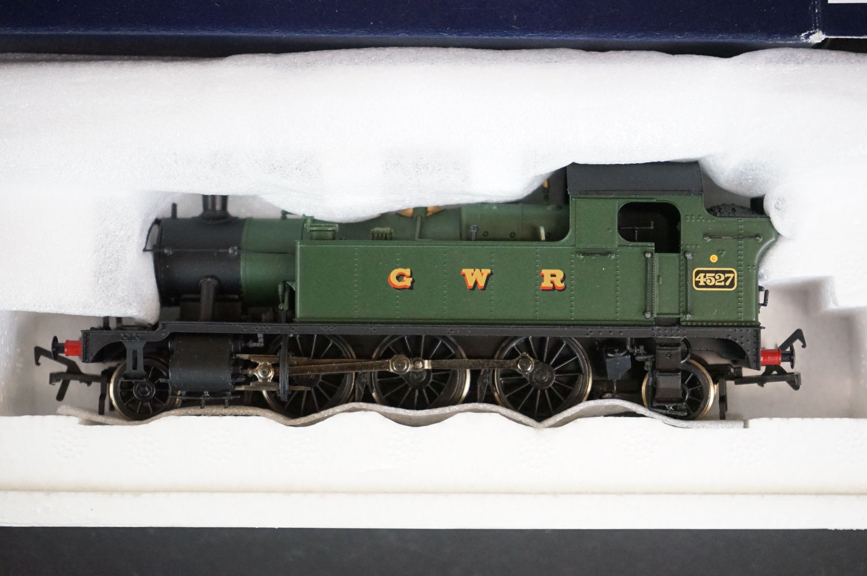Four boxed OO gauge locomotives to include Wrenn W2230 Bo Bo Diesel Electric Green BR, 2 x - Image 5 of 12