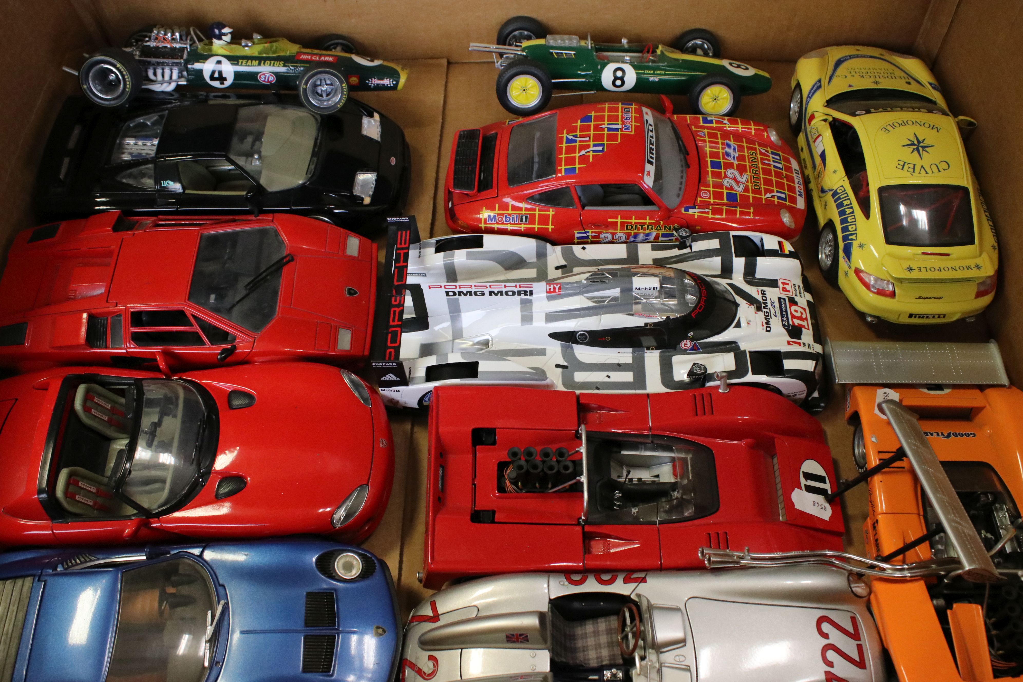 29 diecast racing car models, 1/18 scale or similar, to include Burago, Maisto, Universal Hobbies, - Image 2 of 12