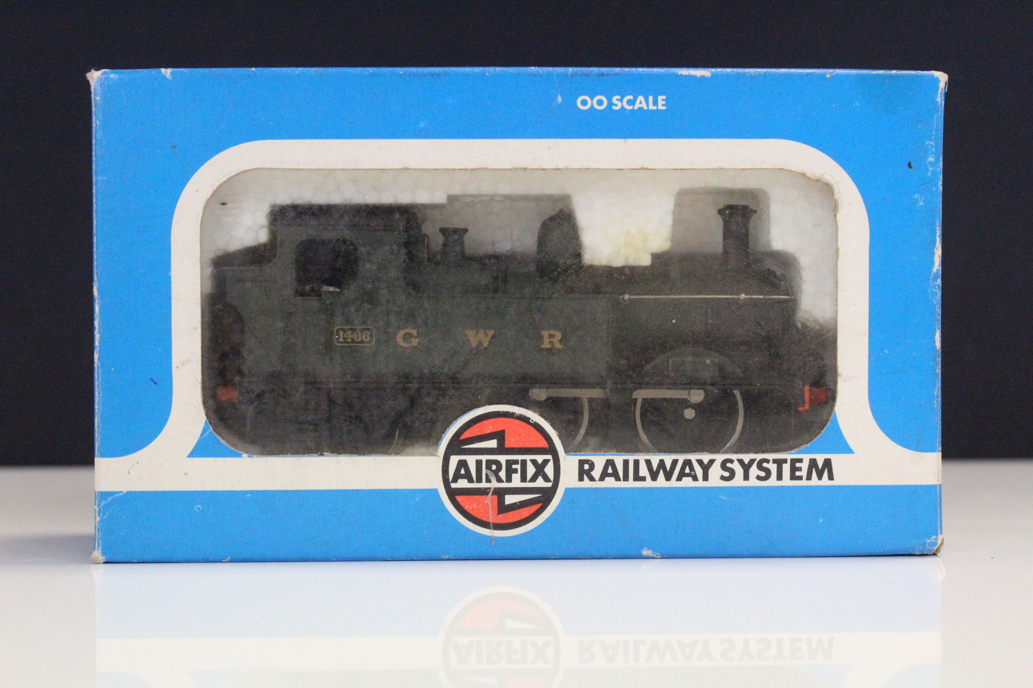 Seven boxed OO gauge locomotives to include 5 x Airfix (2 x 54150-1 Prairie Tank Locomotive 2-6-2 - Image 5 of 7